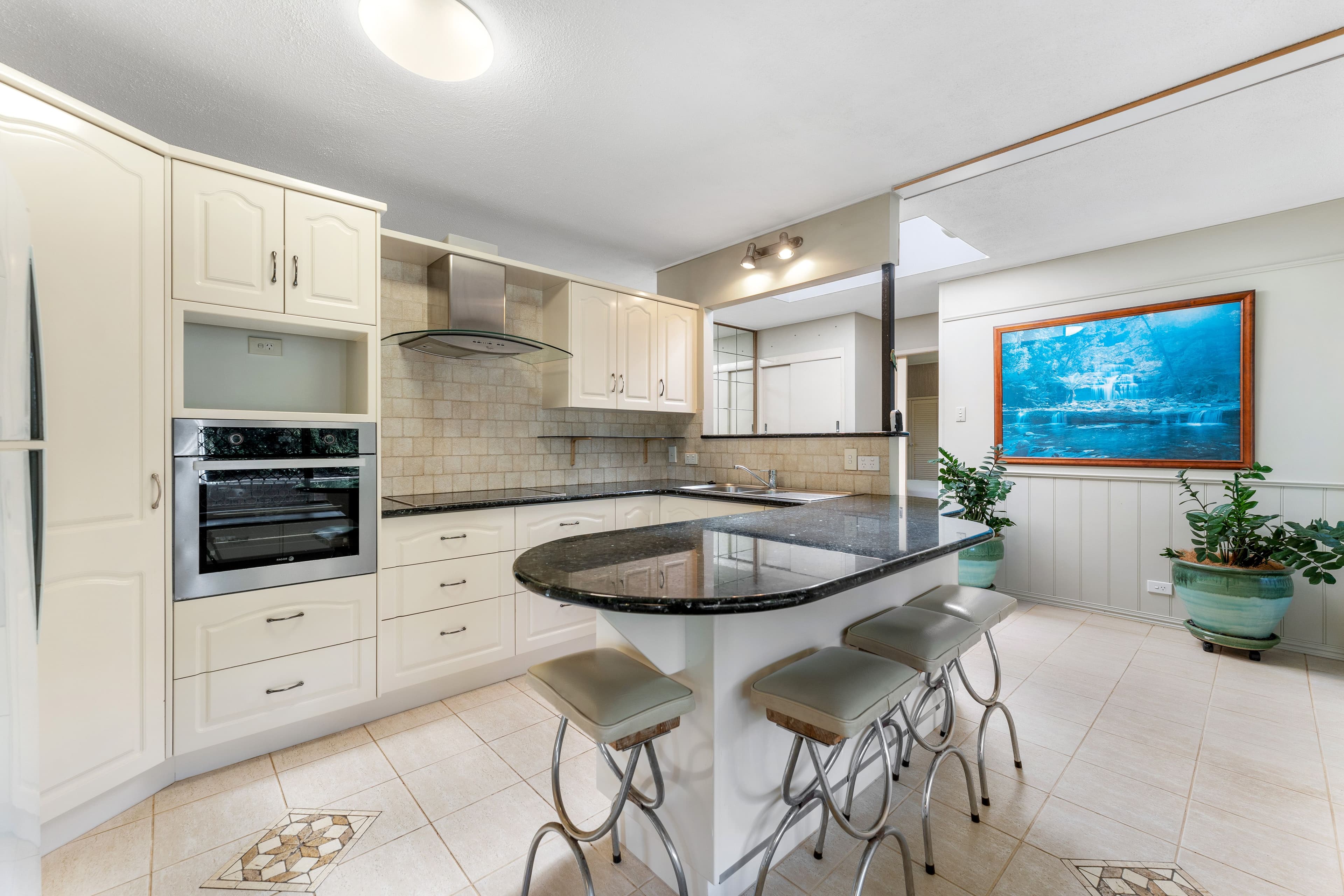 2 Worrell Street, Macgregor QLD 4109, Macgregor - Thumbnail 3
