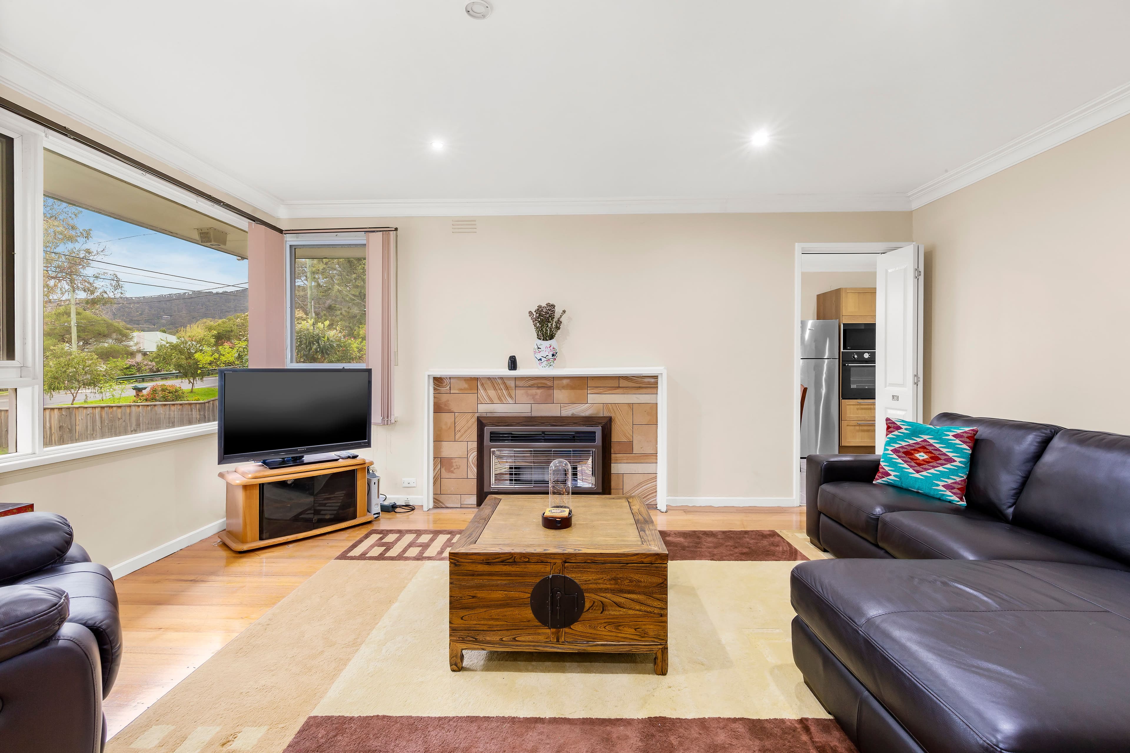 53 Francis Crescent, Ferntree Gully VIC 3156, Ferntree Gully - Thumbnail 2