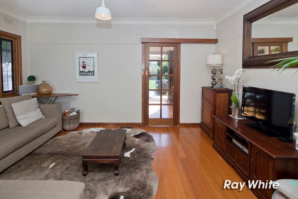 16 Bayside Grove, Seaford VIC 3198, Seaford - Thumbnail 2