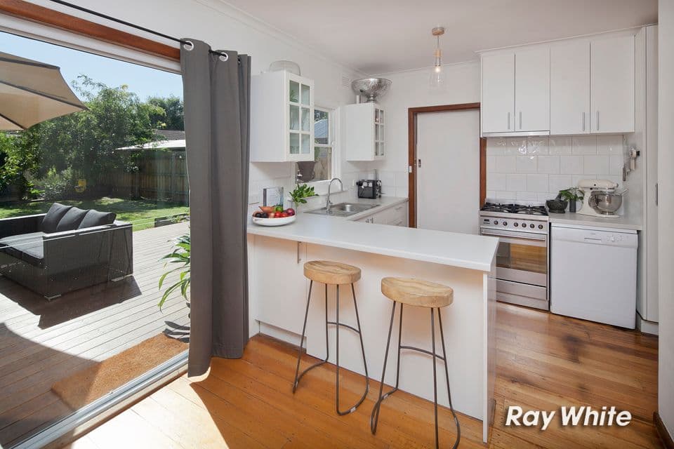 16 Bayside Grove, Seaford VIC 3198, Seaford - Thumbnail 8