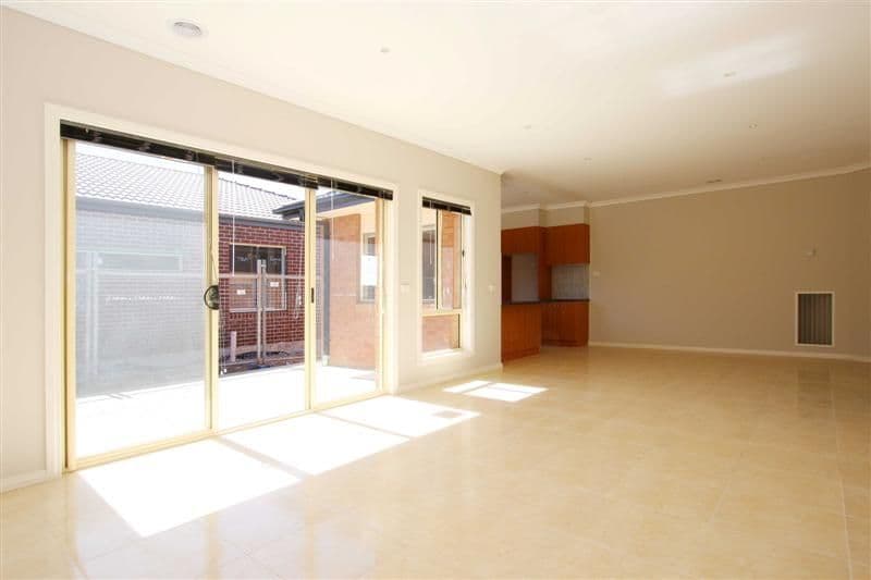 1 Waterside Drive, BURNSIDE VIC 3023, Burnside - Thumbnail 4