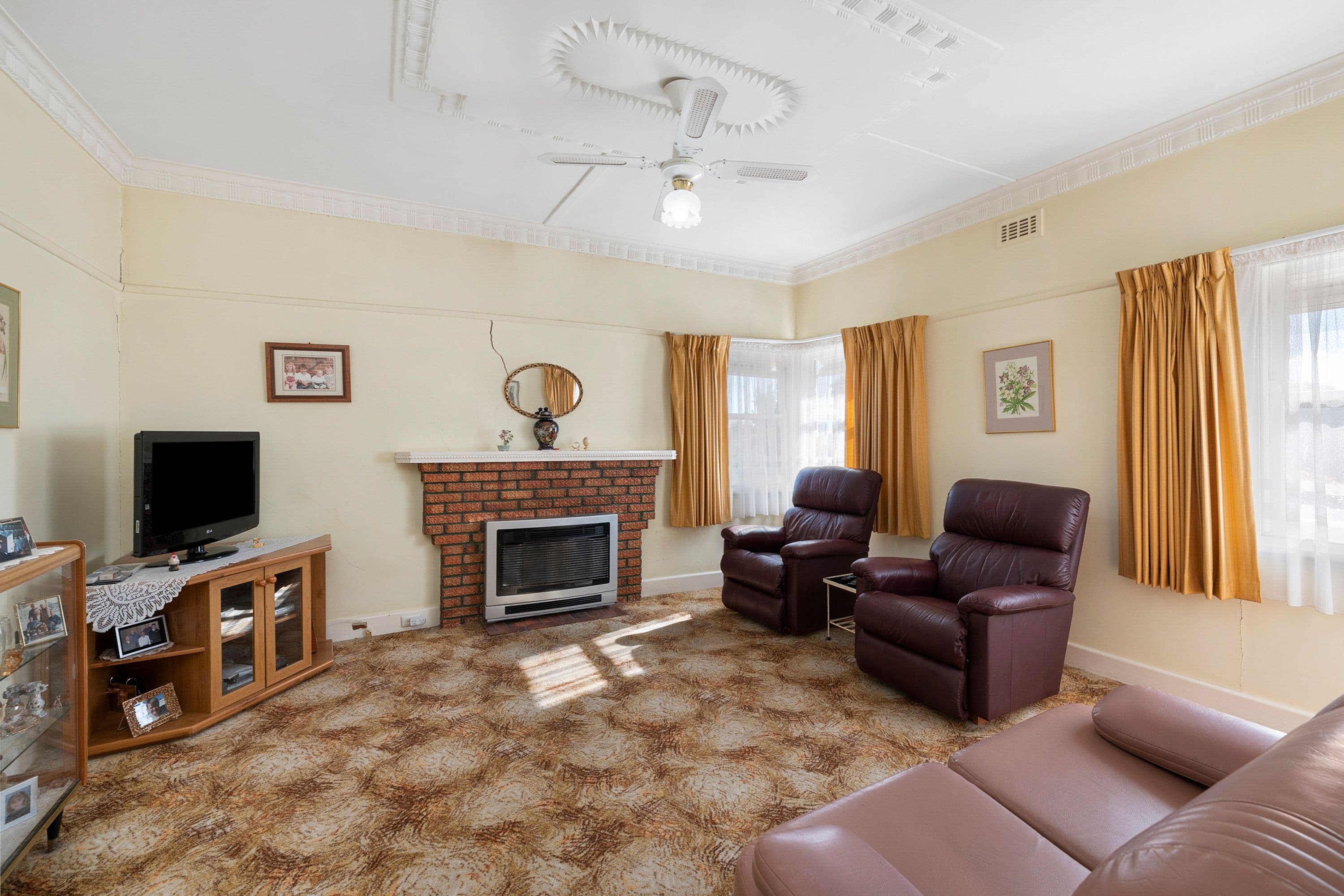 26 Coad Street, Ararat VIC 3377, Ararat - Thumbnail 2