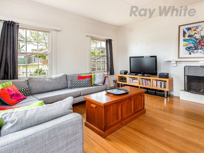 10 Fourth Avenue, Rosebud VIC 3939, Rosebud - Thumbnail 2