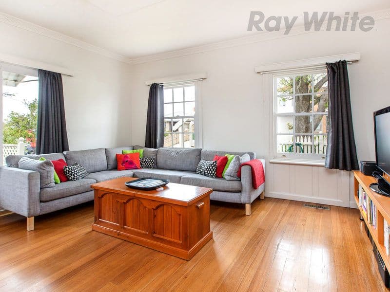 10 Fourth Avenue, Rosebud VIC 3939, Rosebud - Thumbnail 3