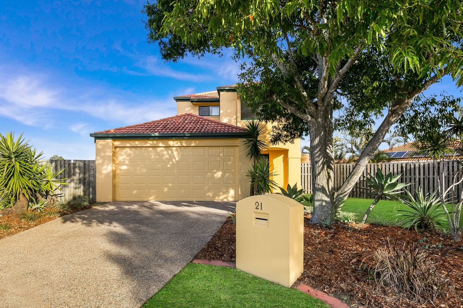 21 Oxbridge Chase, Arundel QLD 4214, Arundel - Image 1