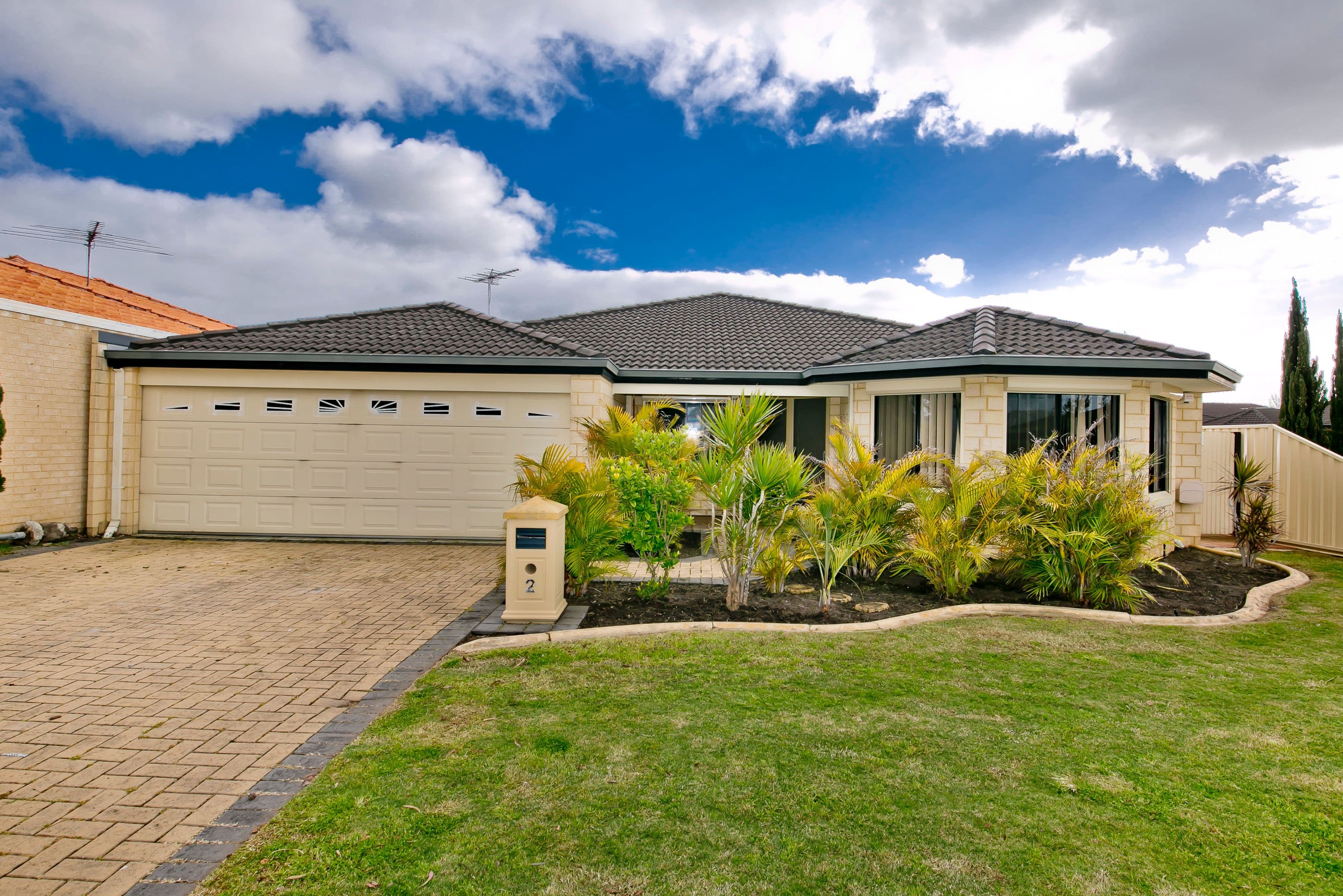 2 Bridgeman Drive, Bennett Springs WA 6063, Bennett Springs - Thumbnail 2
