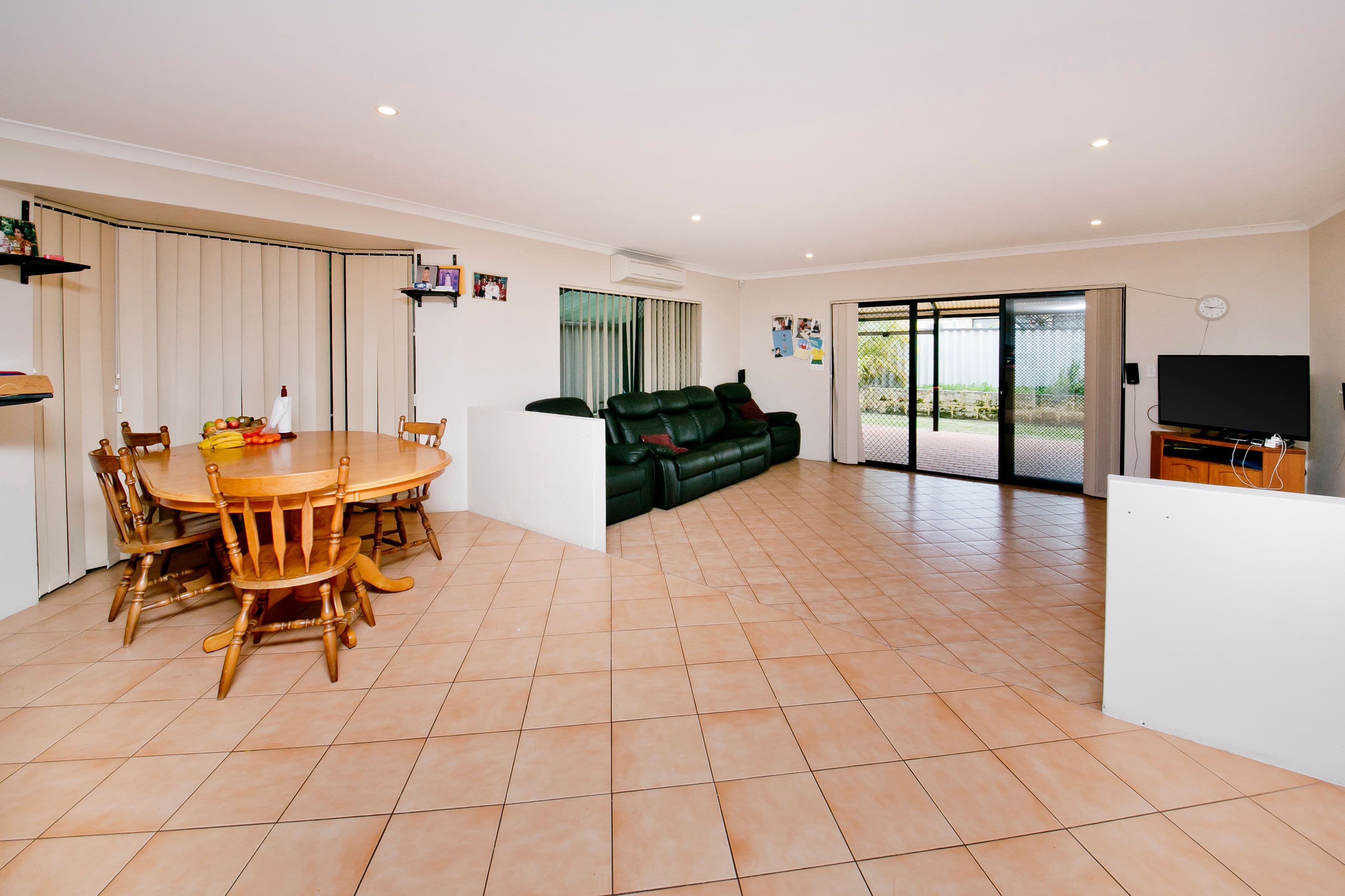 2 Bridgeman Drive, Bennett Springs WA 6063, Bennett Springs - Thumbnail 8