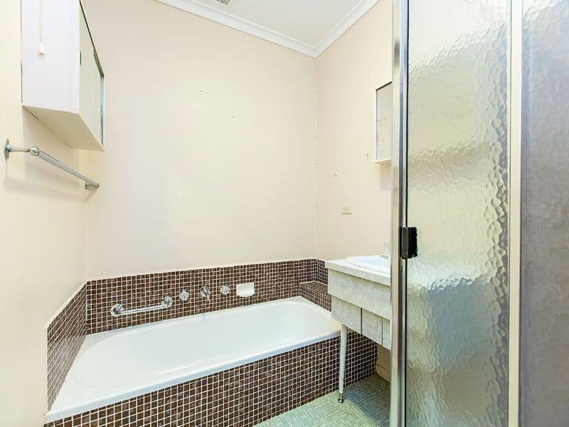 204 Charman Road (faces Higham Street), CHELTENHAM VIC 3192, Cheltenham - Thumbnail 4
