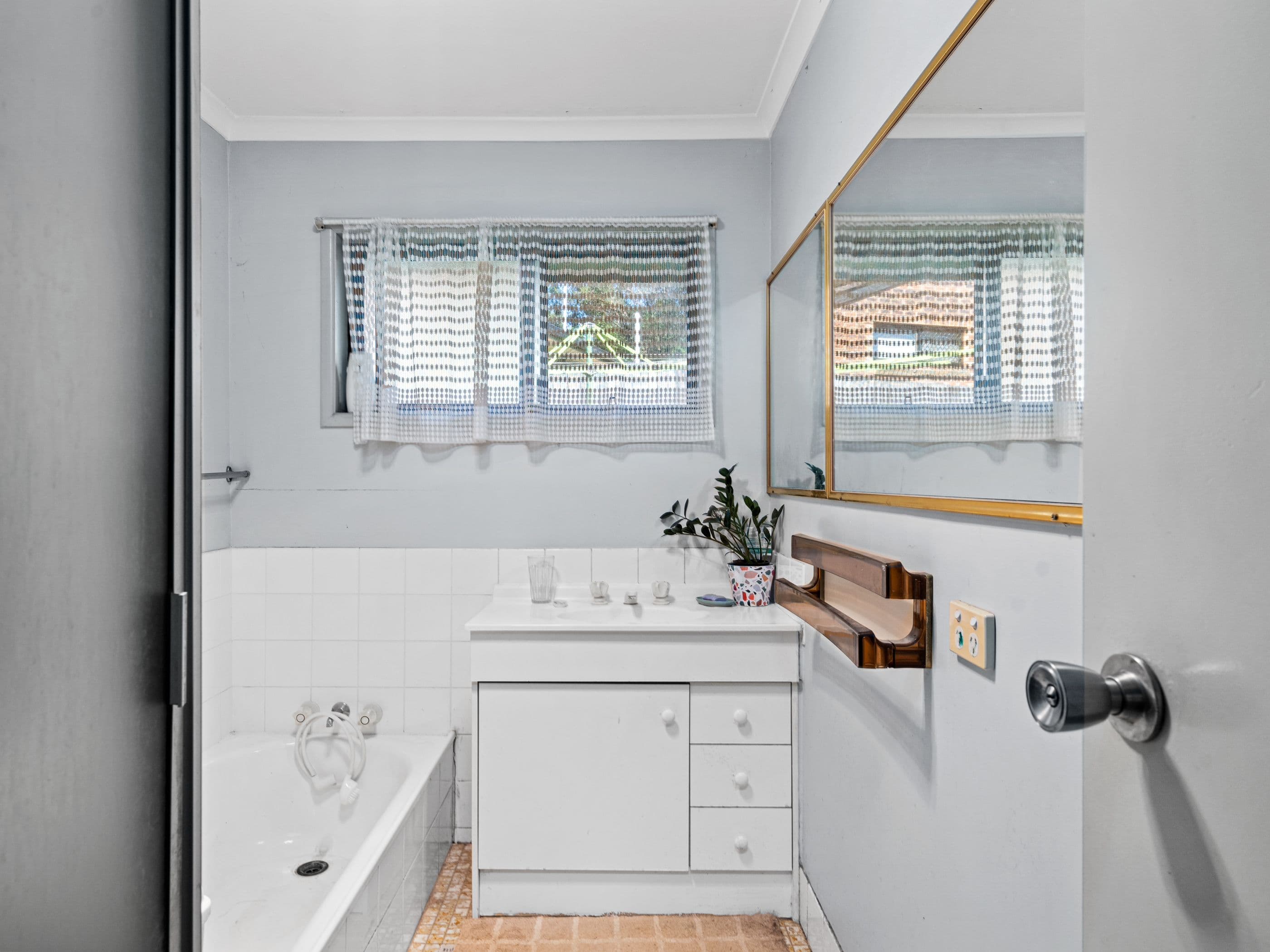 23 Edgeware Drive, Rochedale South QLD 4123, Rochedale South - Thumbnail 4