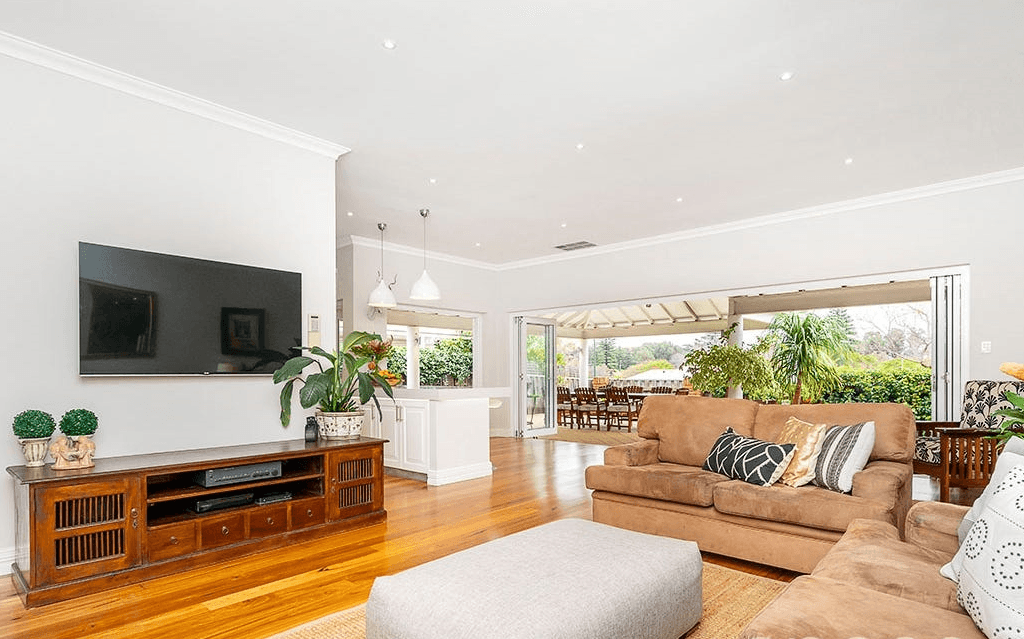 10 Mckenna Glen, Mount Claremont WA 6010, Mount Claremont - Thumbnail 3