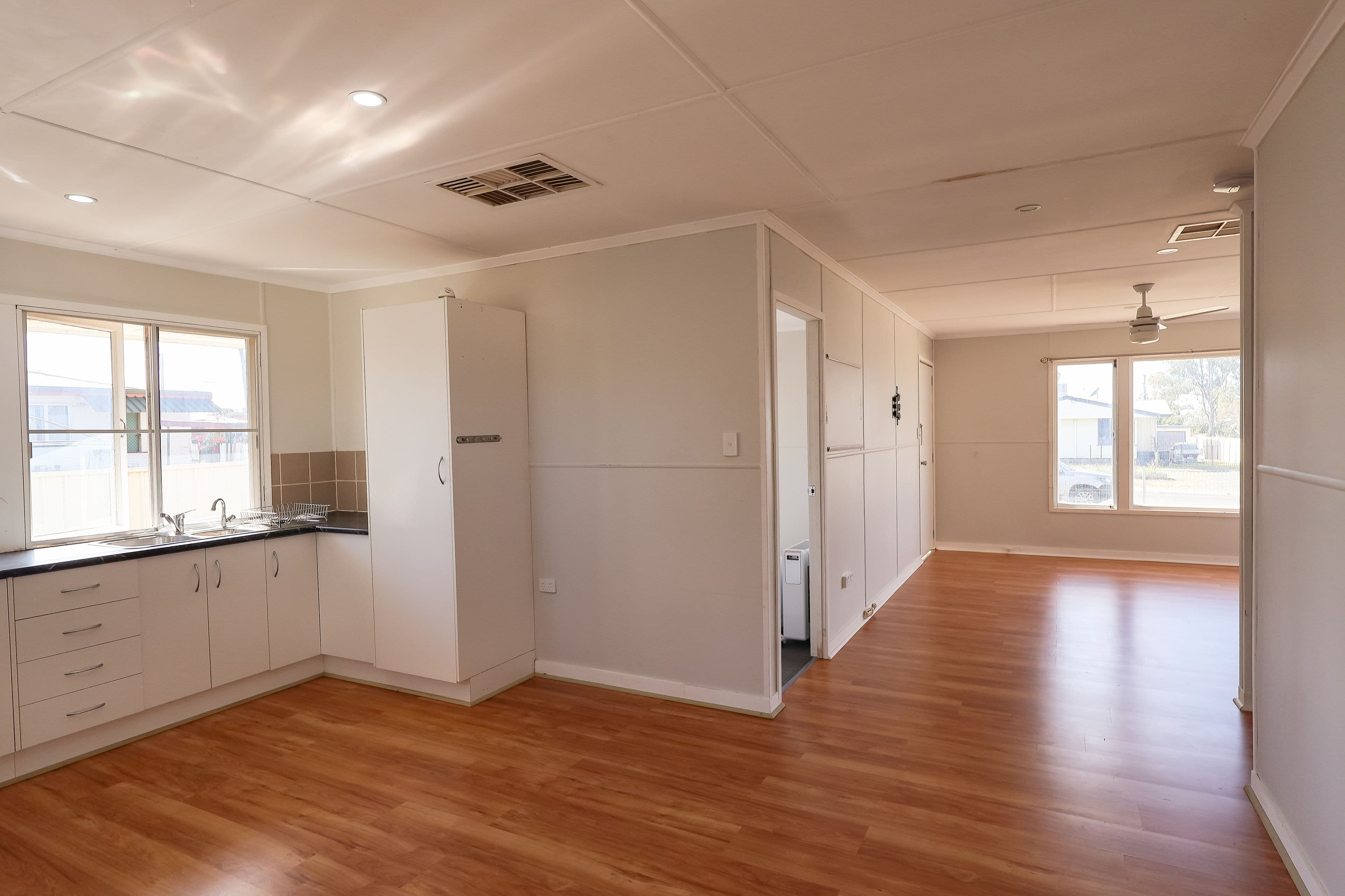 17 Downs Street, Roma QLD 4455, Roma - Thumbnail 5