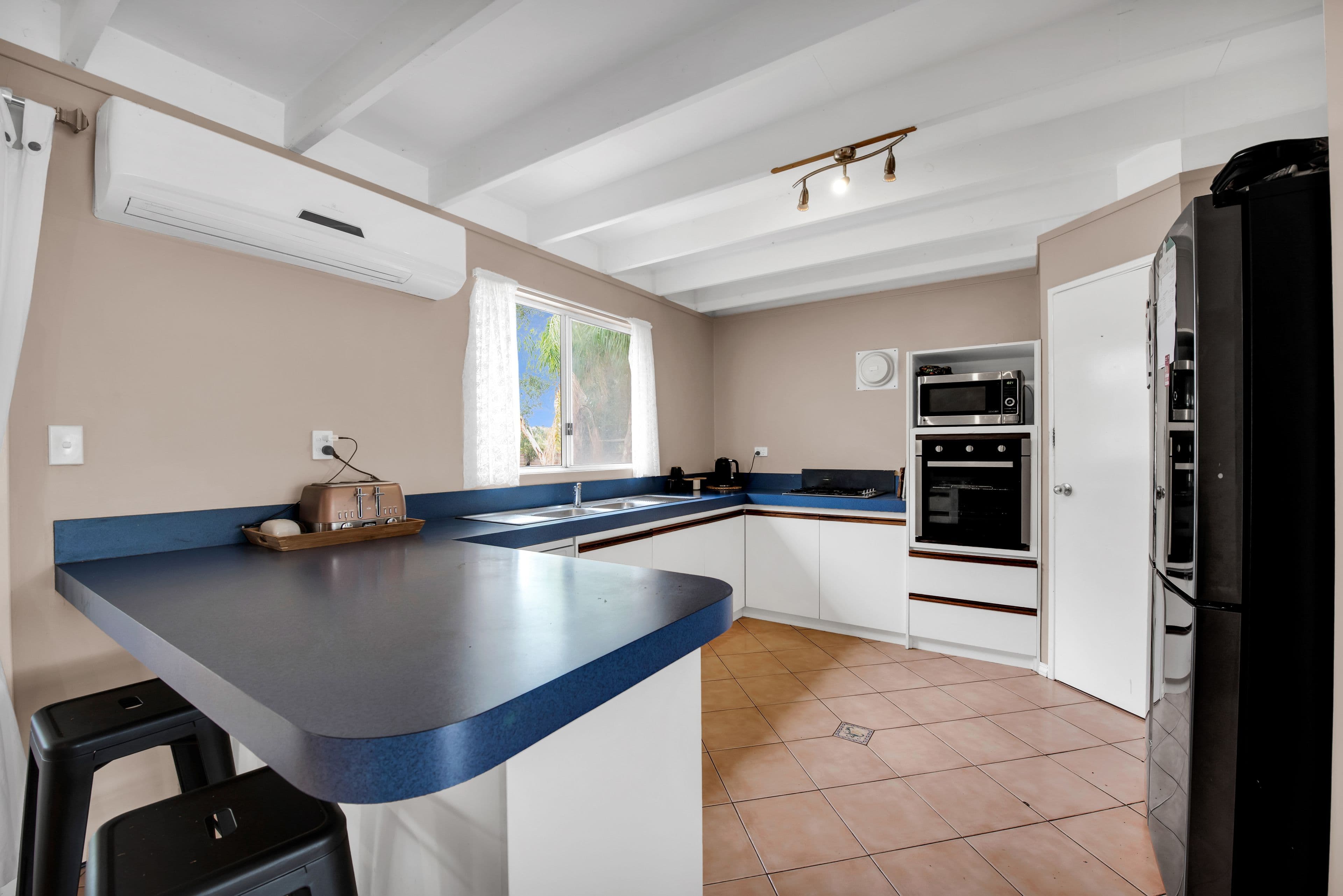 2 Leicester Close, Deepdale WA 6532, Deepdale - Thumbnail 6
