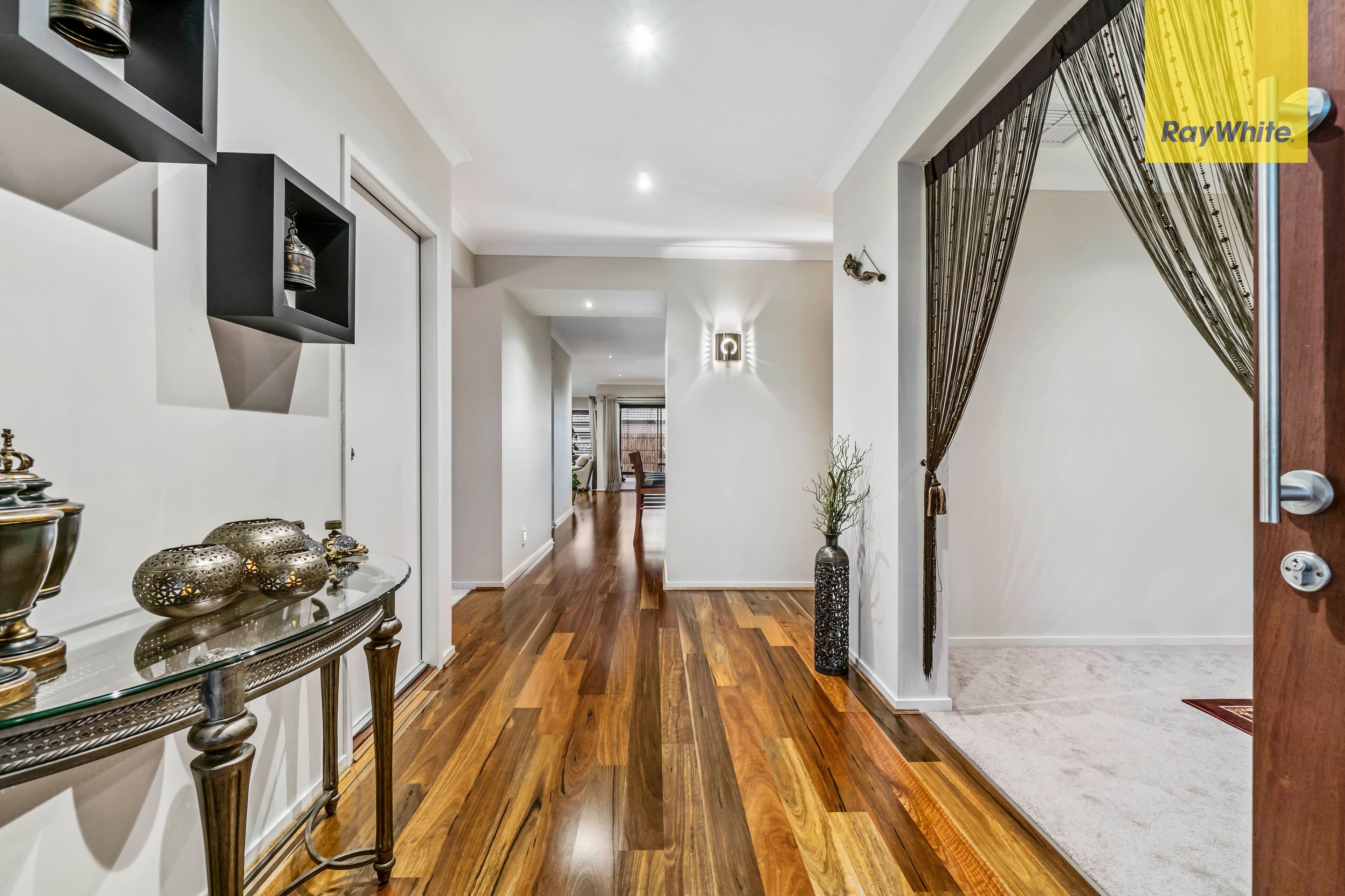 4 McMinn Place, Taylors Hill VIC 3037, Taylors Hill - Thumbnail 4