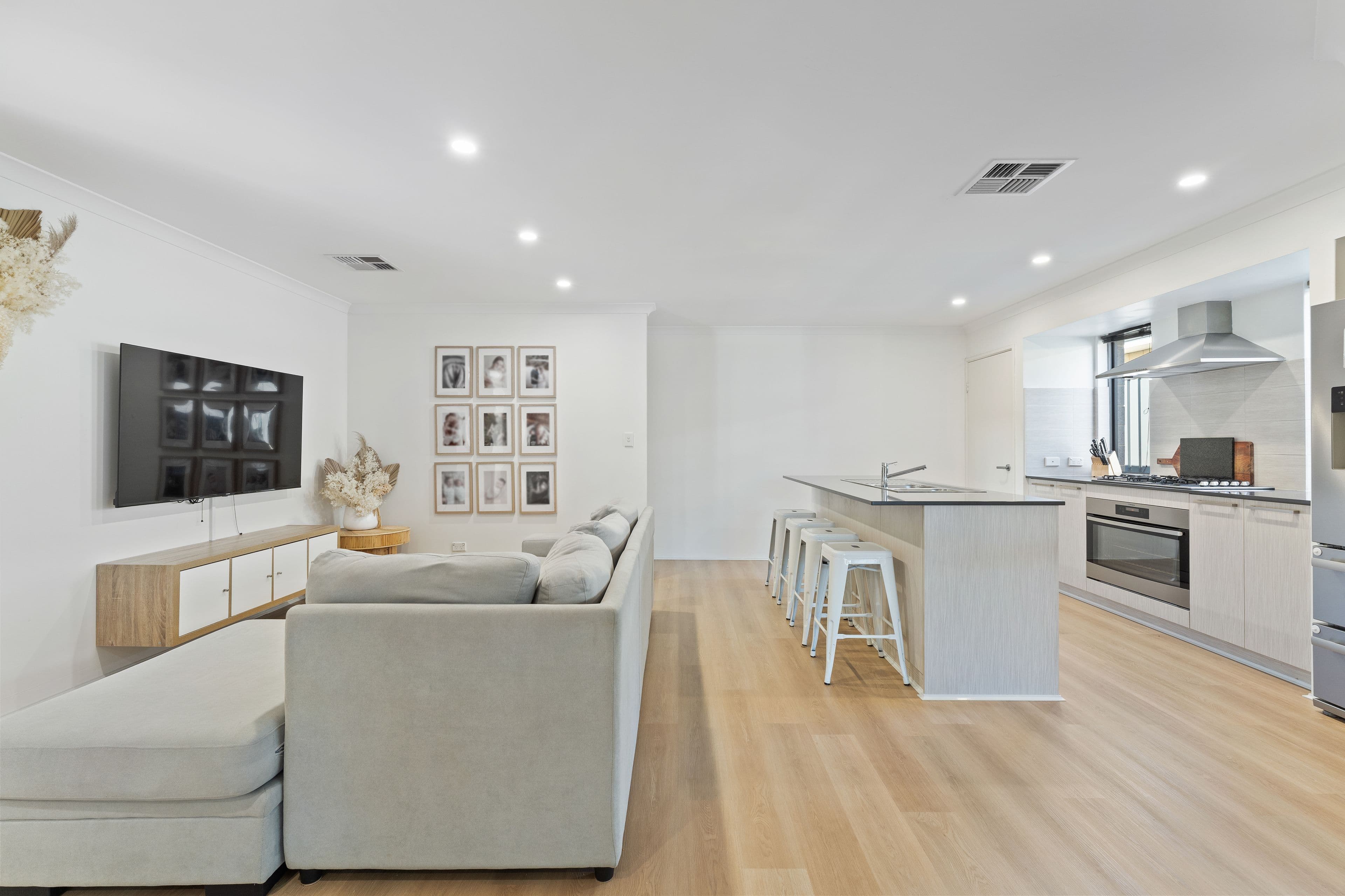 24 Chilvers Street, Baldivis WA 6171, Baldivis - Thumbnail 2