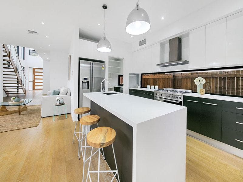 5/8 St Georges Road, Elsternwick, VIC, Refined Family Residence Framed By The Fairways - Thumbnail 4