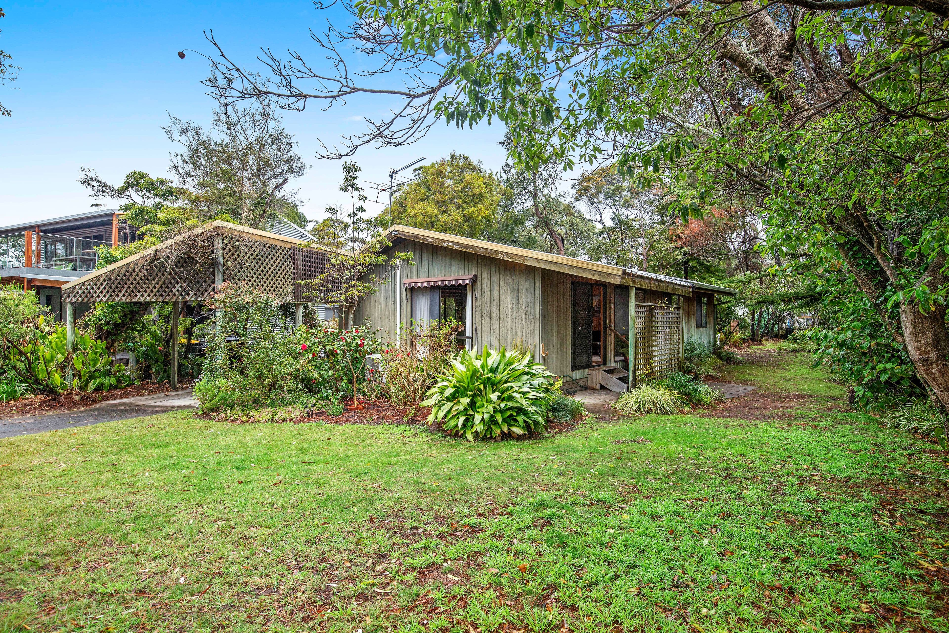 7 Larmer Close, Broulee - Image 1