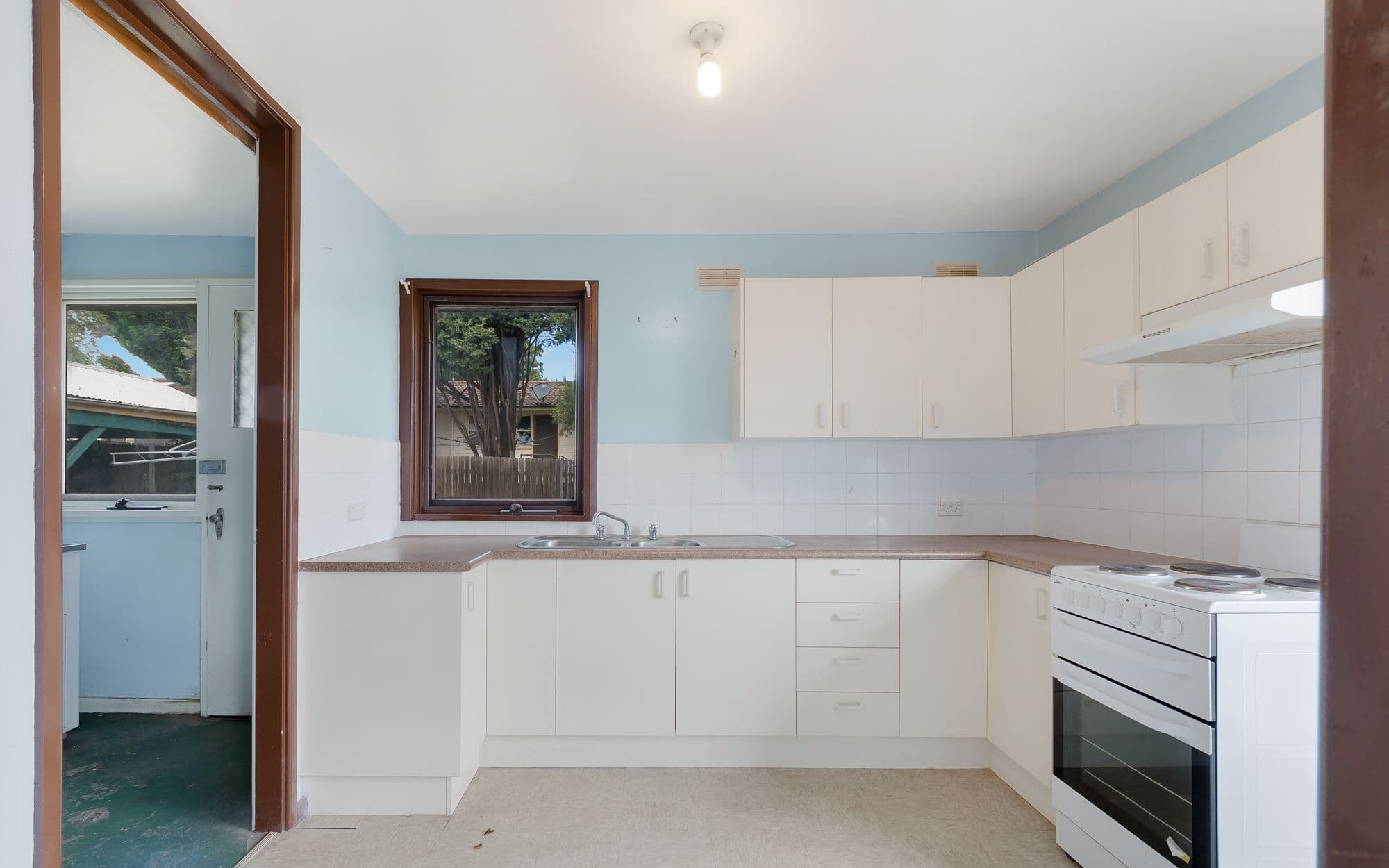 20 Merino Crescent, Airds NSW 2560, Airds - Thumbnail 2