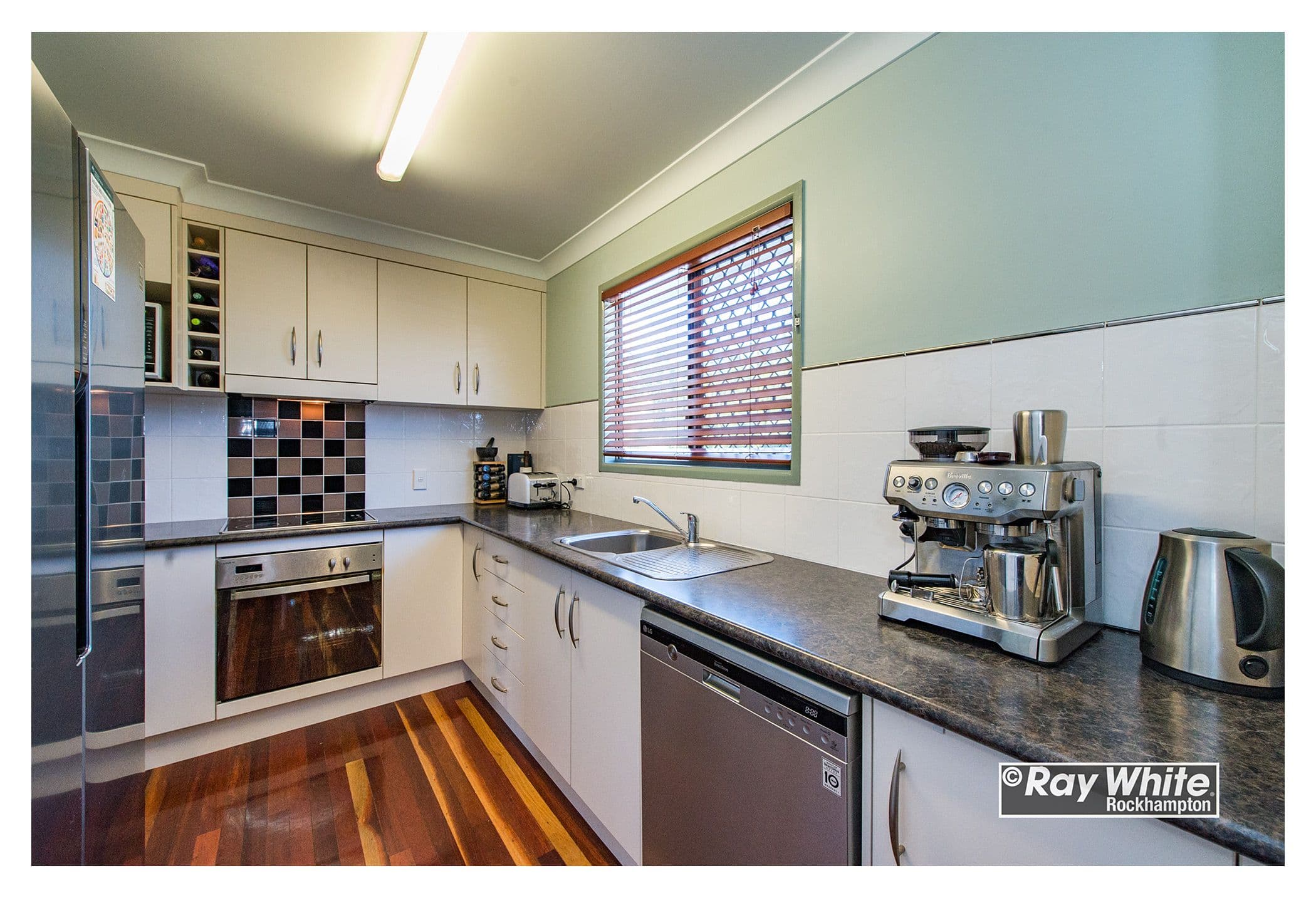301 Duthie Avenue, Frenchville QLD 4701, Frenchville - Thumbnail 2