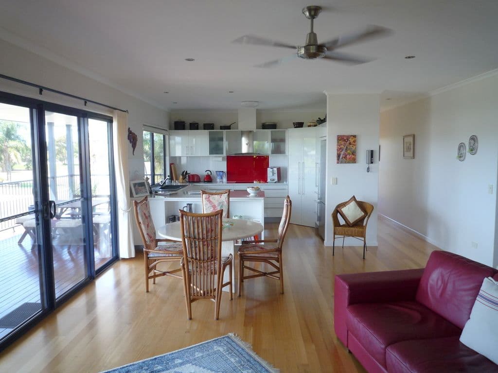 12 Sunset Avenue, Woodgate QLD 4660, Woodgate - Thumbnail 8