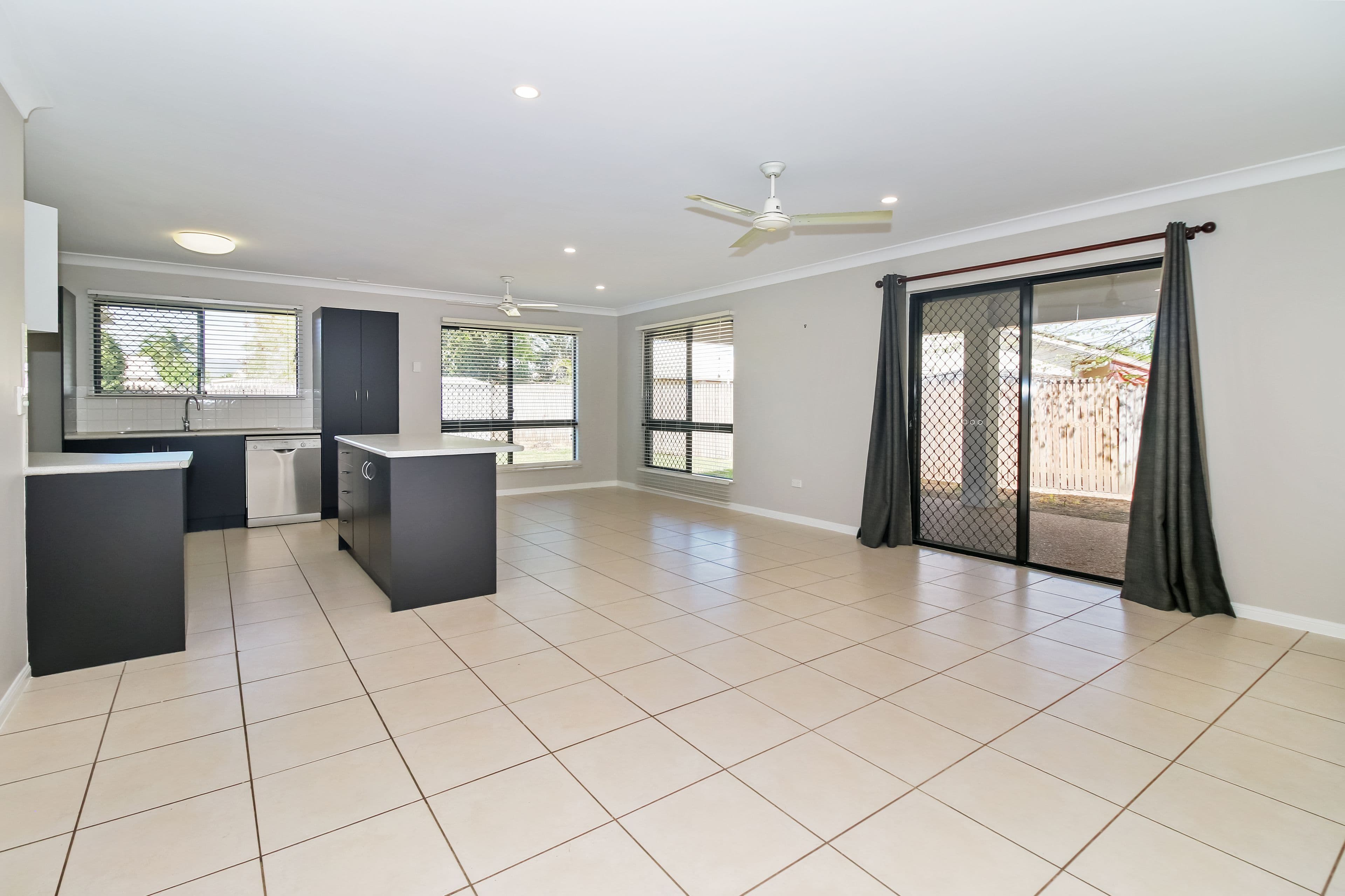 19 Riley Circuit, Kirwan QLD 4817, Kirwan - Thumbnail 4