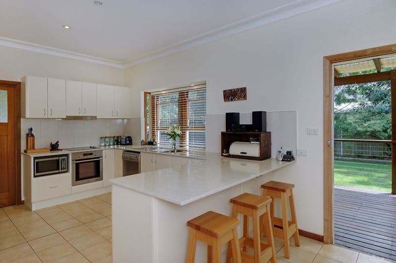 4 Willarong Road, Mount Colah NSW 2079, Mount Colah - Thumbnail 3