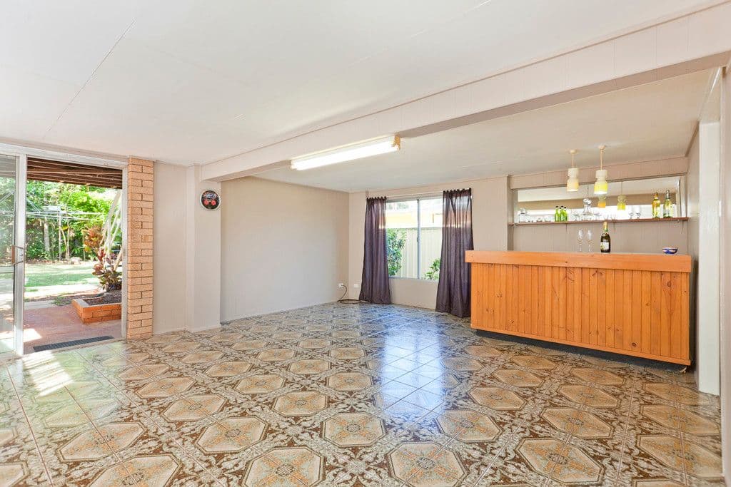 26 Gladstone Street, REDLAND BAY QLD 4165, Redland Bay - Thumbnail 3