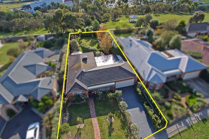 20 Meadowvale Drive, GROVEDALE VIC 3216, Grovedale - Thumbnail 2