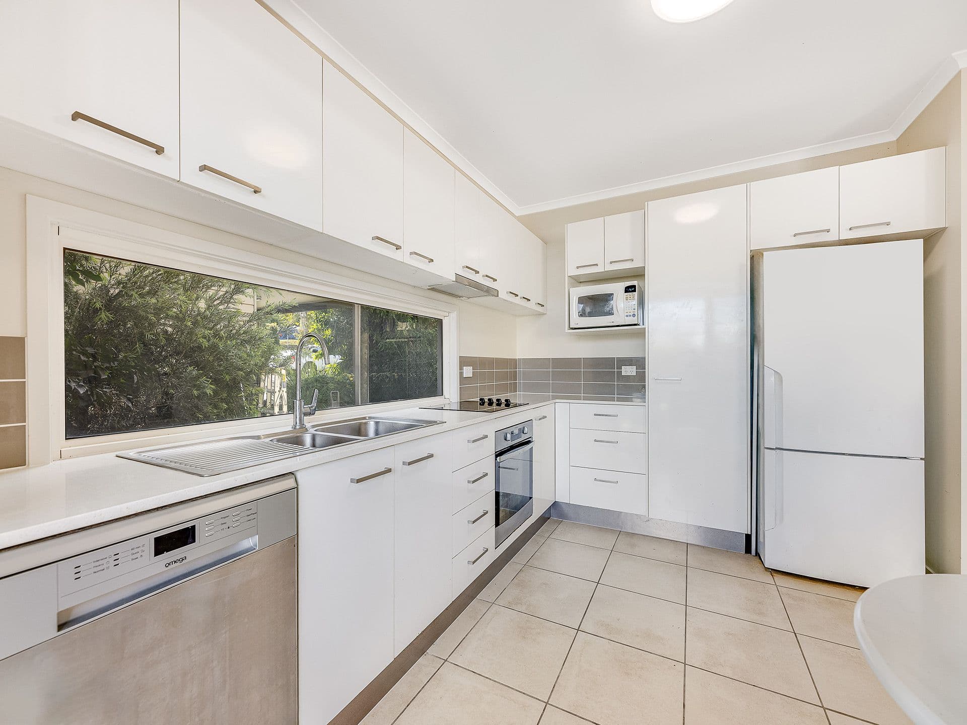 25 Mount Pleasant Road, Nambour QLD 4560, Nambour - Thumbnail 3