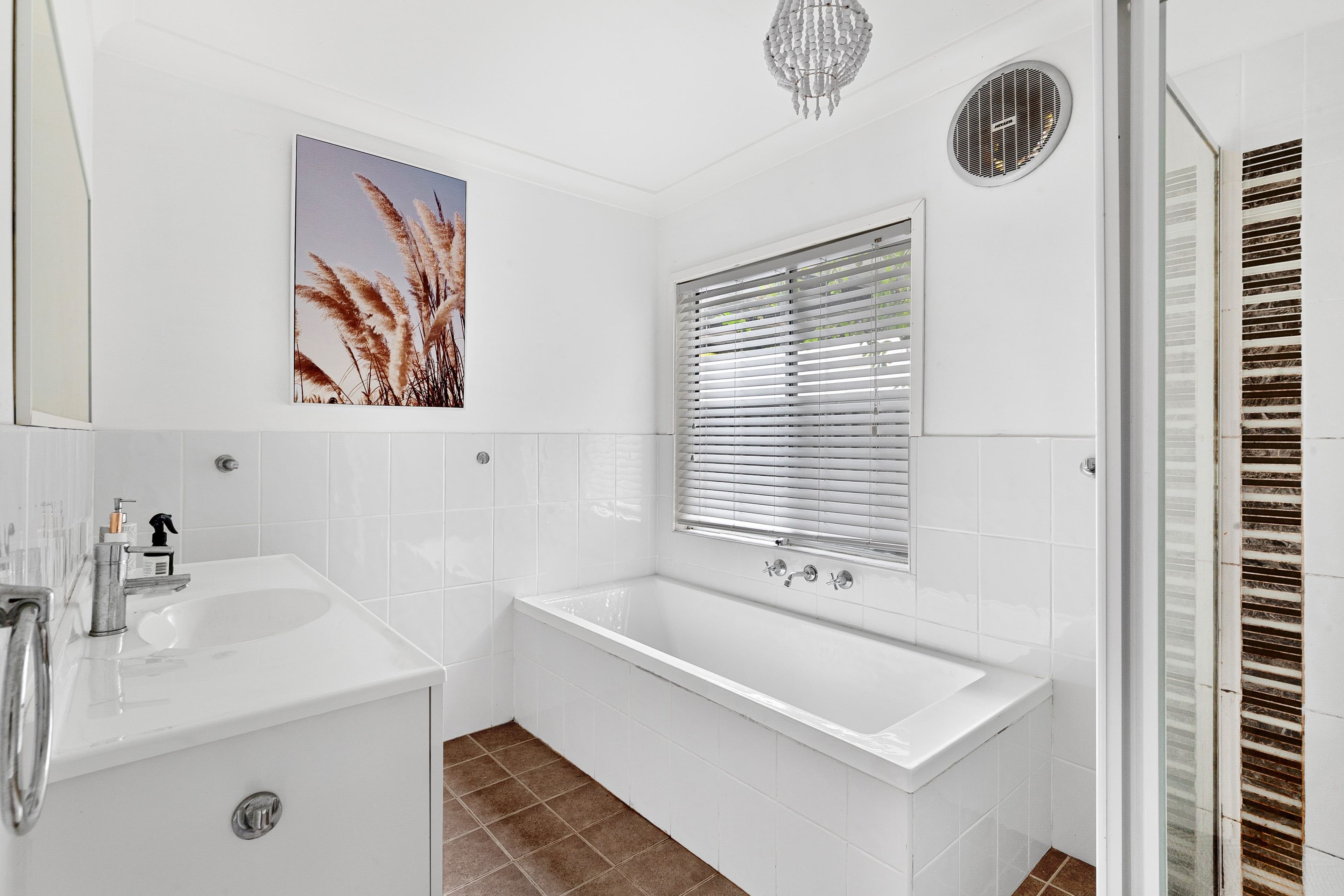 160 Elizabeth Bay Drive, Lake Munmorah NSW 2259, Lake Munmorah - Thumbnail 6