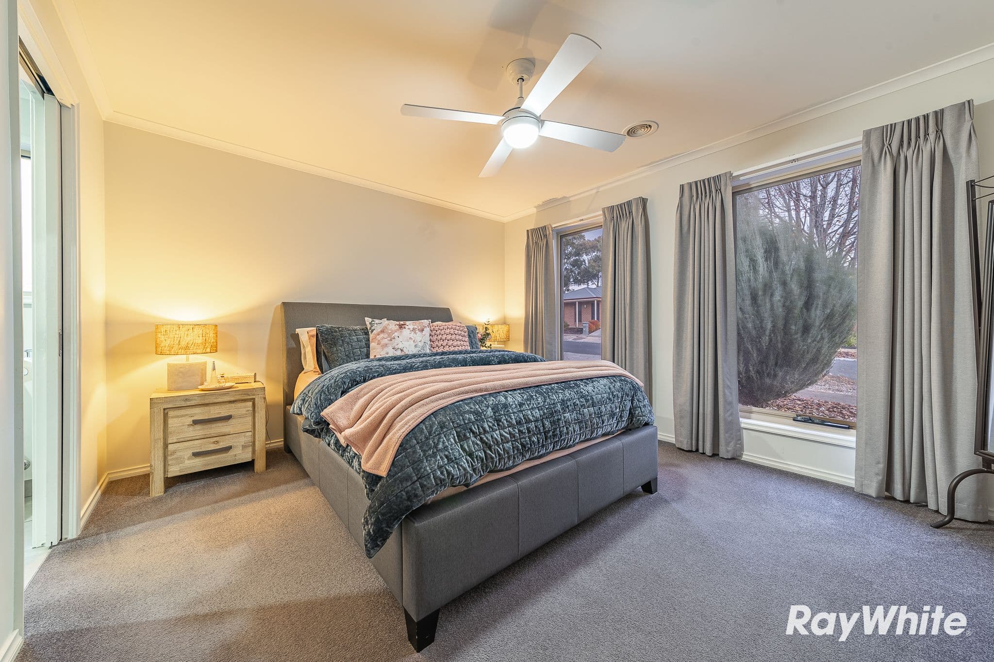18 Sylvan Retreat, White Hills VIC 3550, White Hills - Thumbnail 2