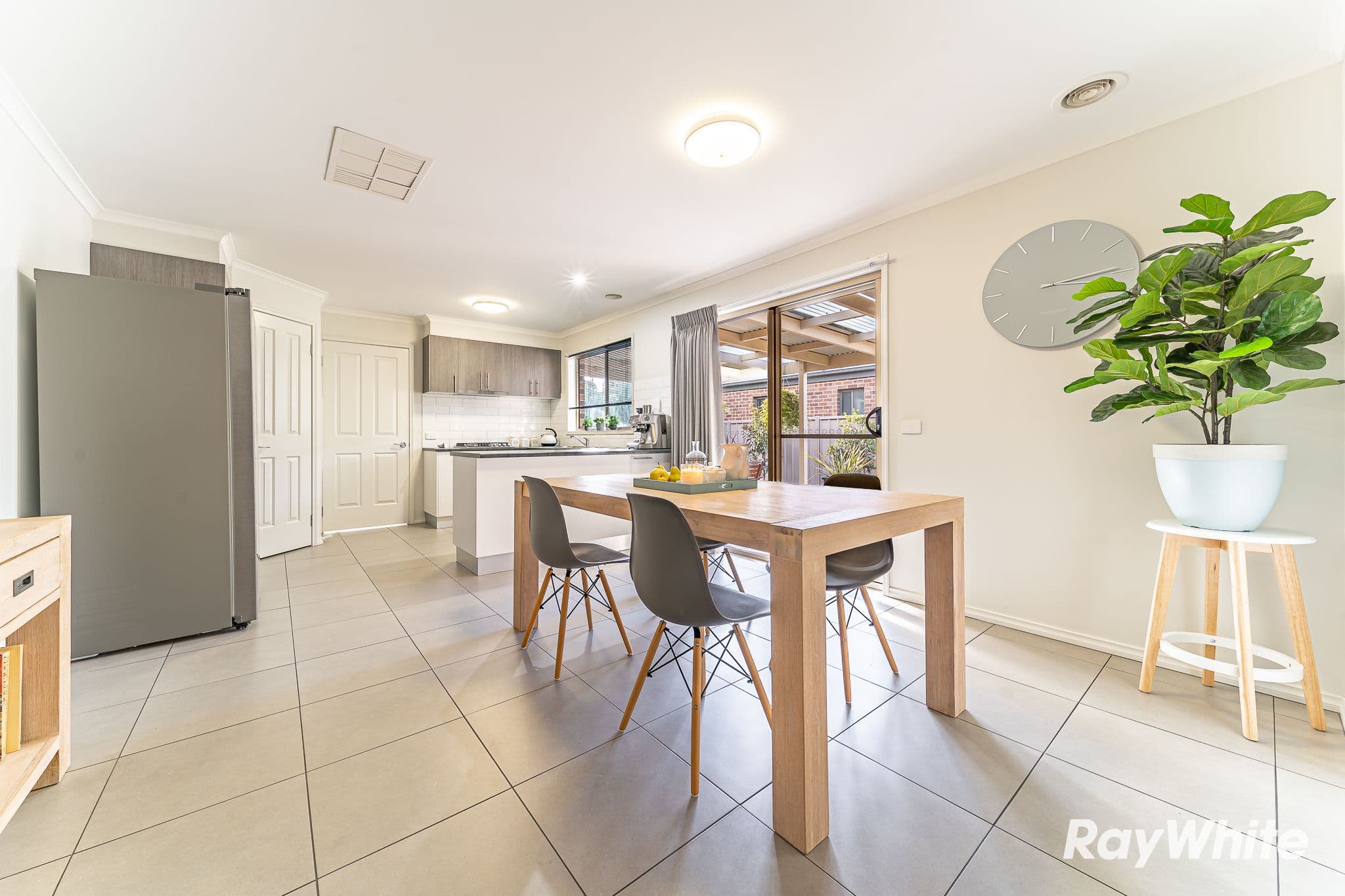 18 Sylvan Retreat, White Hills VIC 3550, White Hills - Thumbnail 5