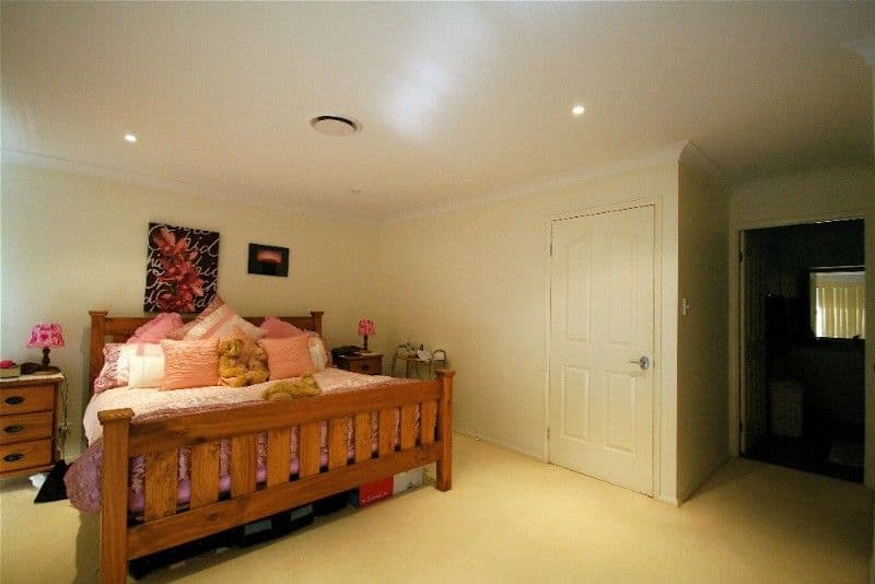 97 Bunya Park Drive, EATONS HILL QLD 4037, Eatons Hill - Thumbnail 4