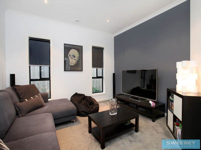 10 Coen Place, Caroline Springs - Thumbnail 6
