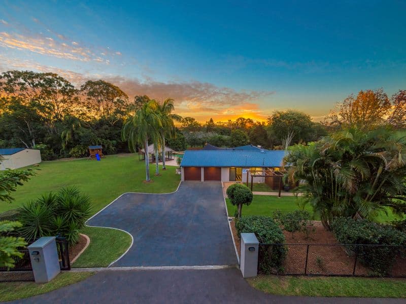 2083 Roghan Road, Bridgeman Downs QLD 4035, Bridgeman Downs - Thumbnail 4