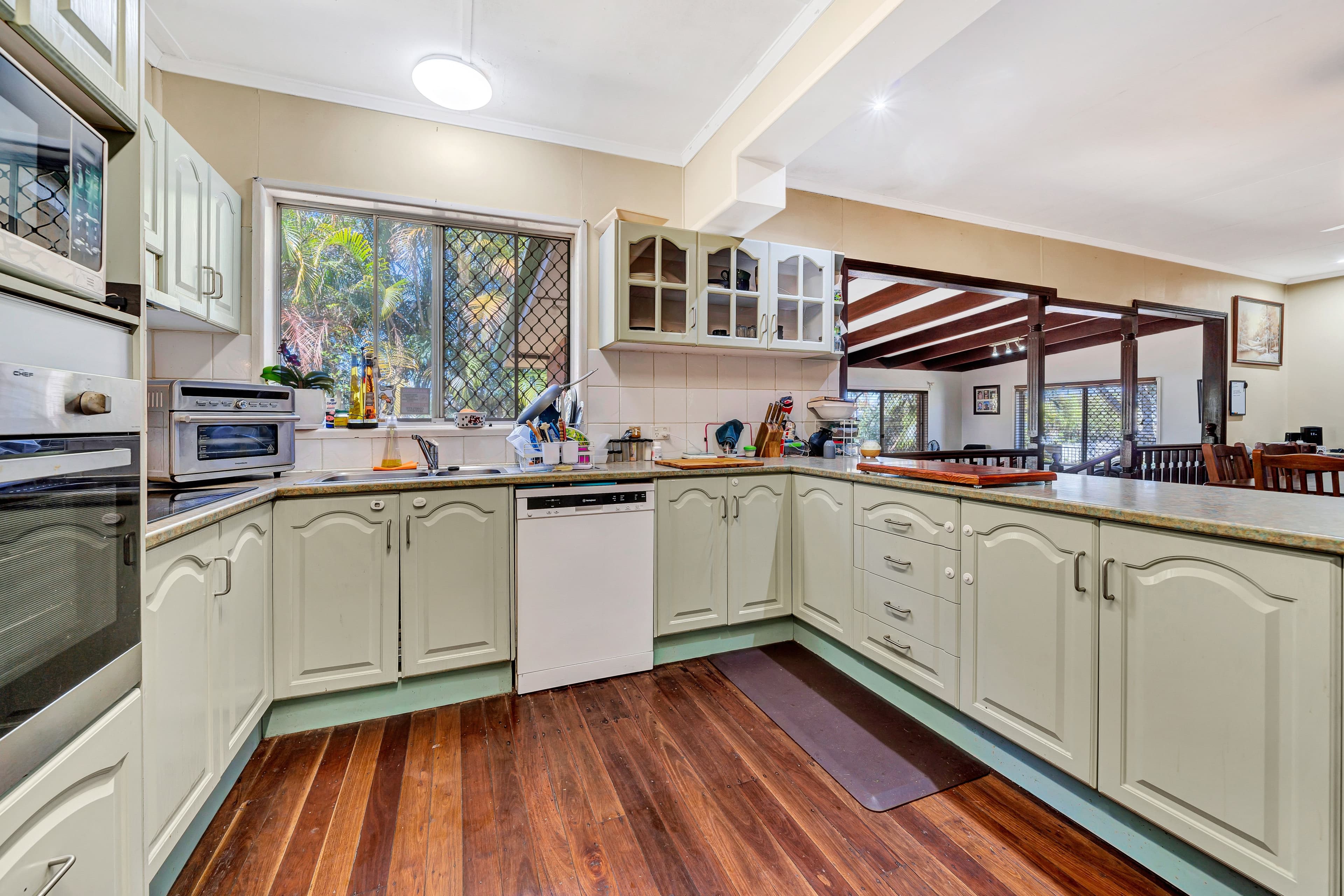 24 York Street, Beenleigh QLD 4207, Beenleigh - Thumbnail 2
