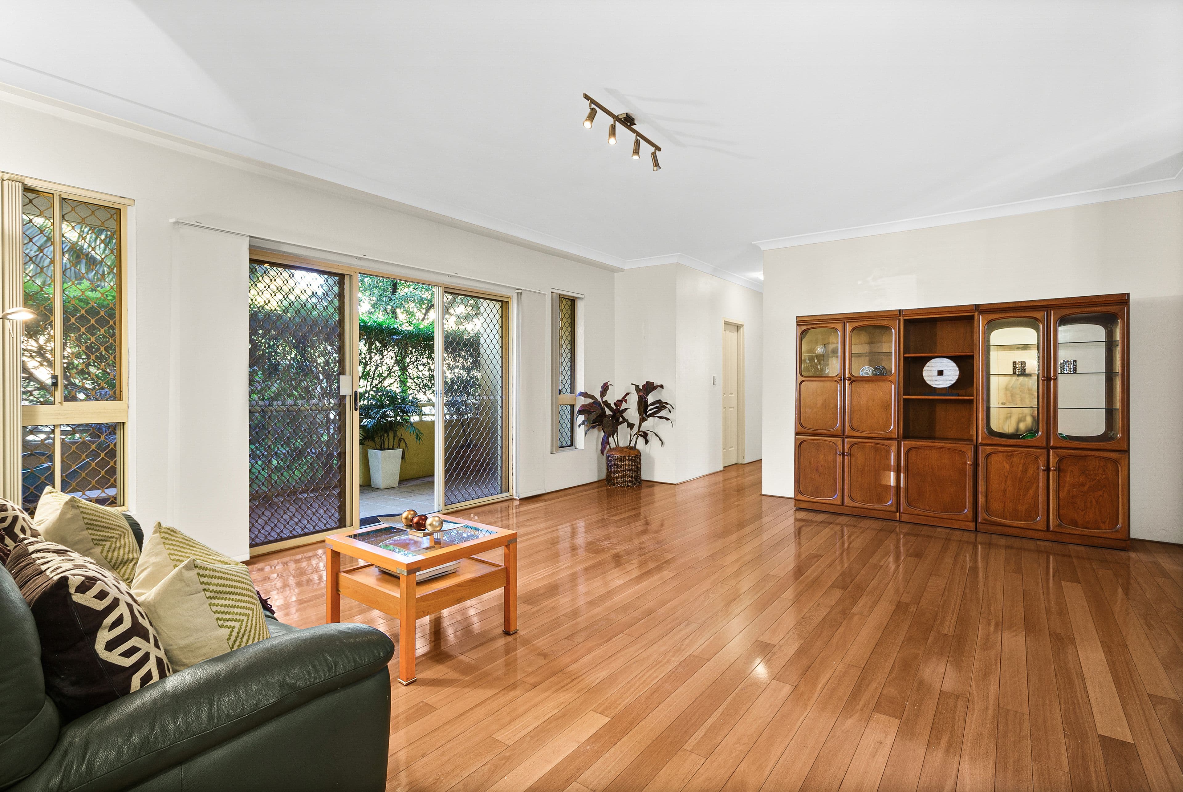 28 Martin Place, Mortdale NSW 2223, Mortdale - Thumbnail 3