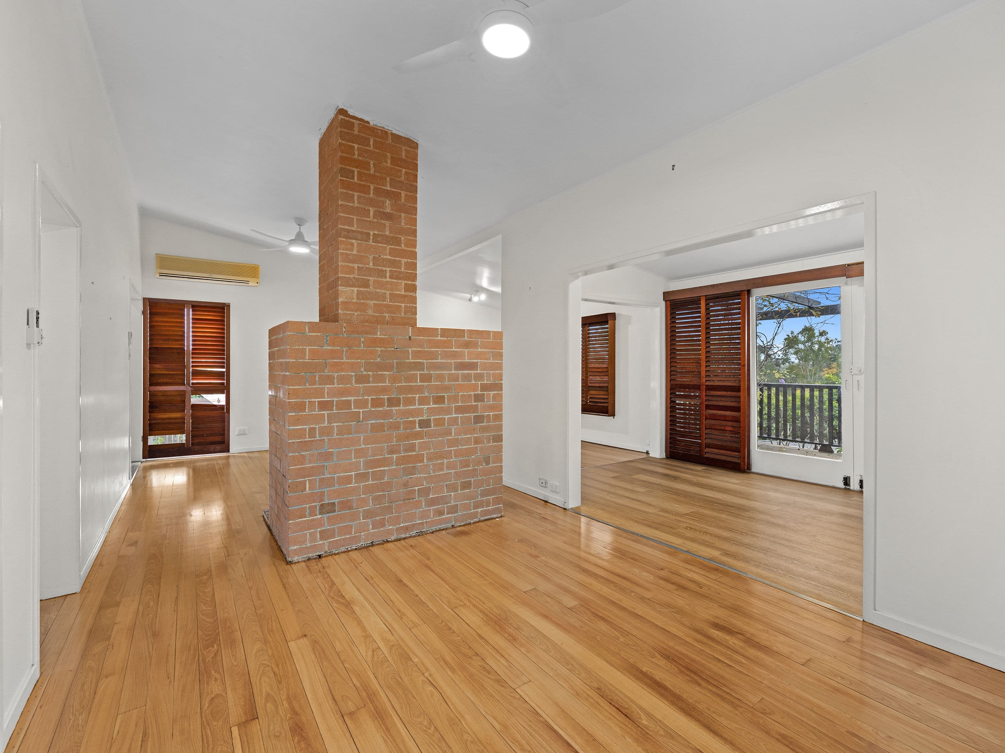 10 Soudan Street, North Booval QLD 4304, North Booval - Thumbnail 3