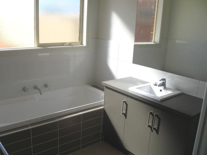 16 Rita Drive, MILDURA VIC 3500, Mildura - Thumbnail 3