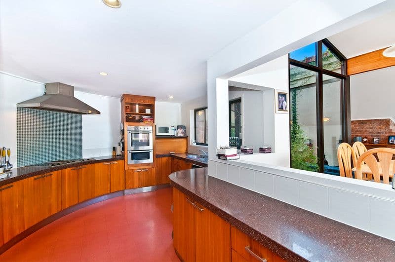 118 Tallebudgera Drive, PALM BEACH QLD 4221, Palm Beach - Thumbnail 4