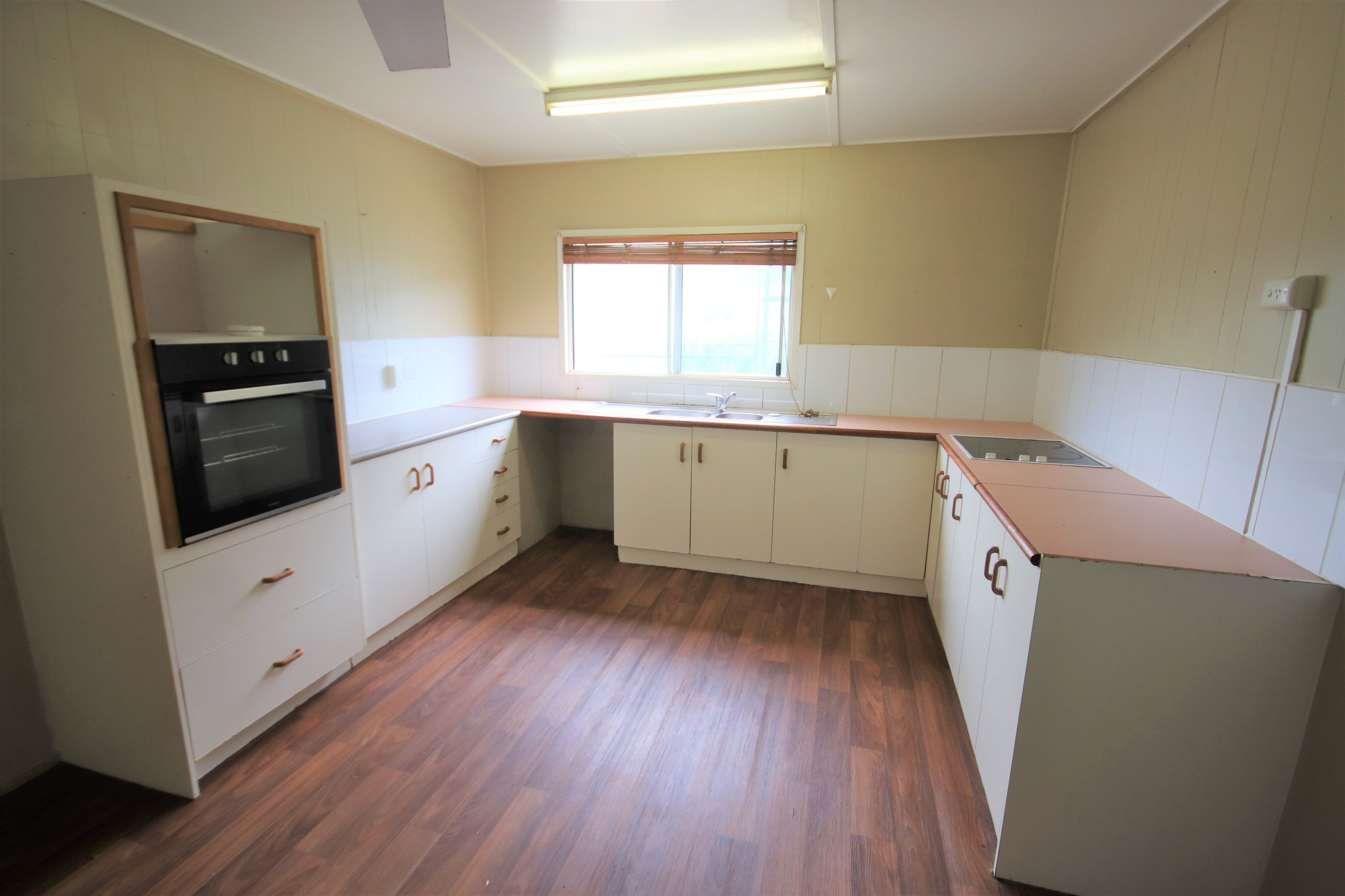 18 Flinders Street, Mundubbera QLD 4626, Mundubbera - Thumbnail 3