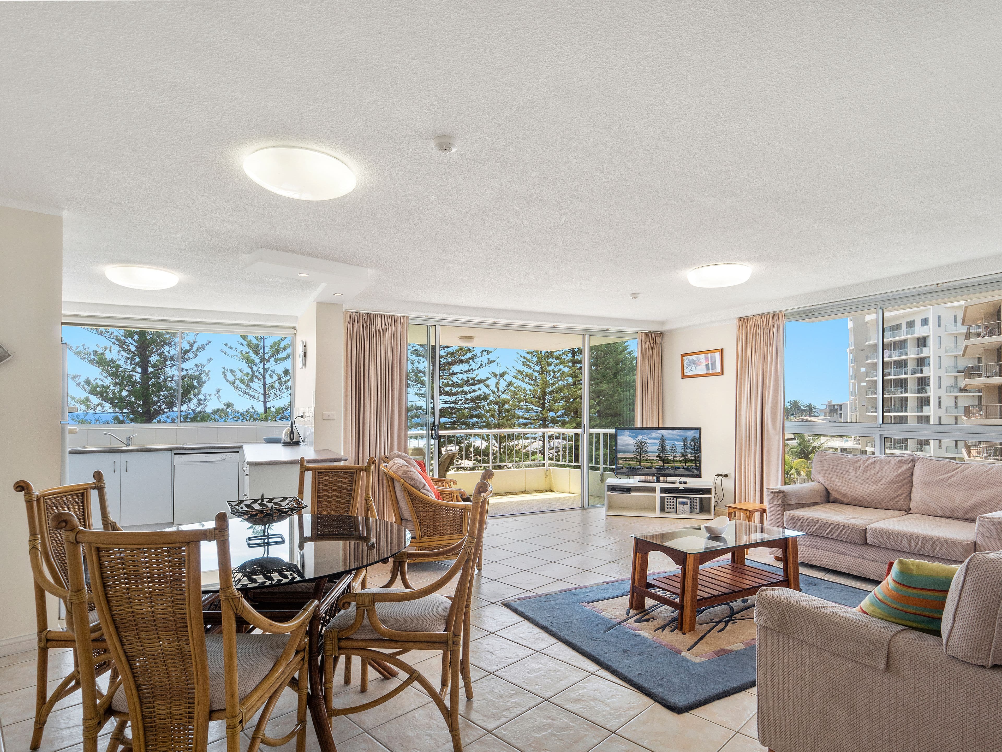 180 Marine Parade, RAINBOW BAY QLD 4225, Rainbow Bay - Thumbnail 2