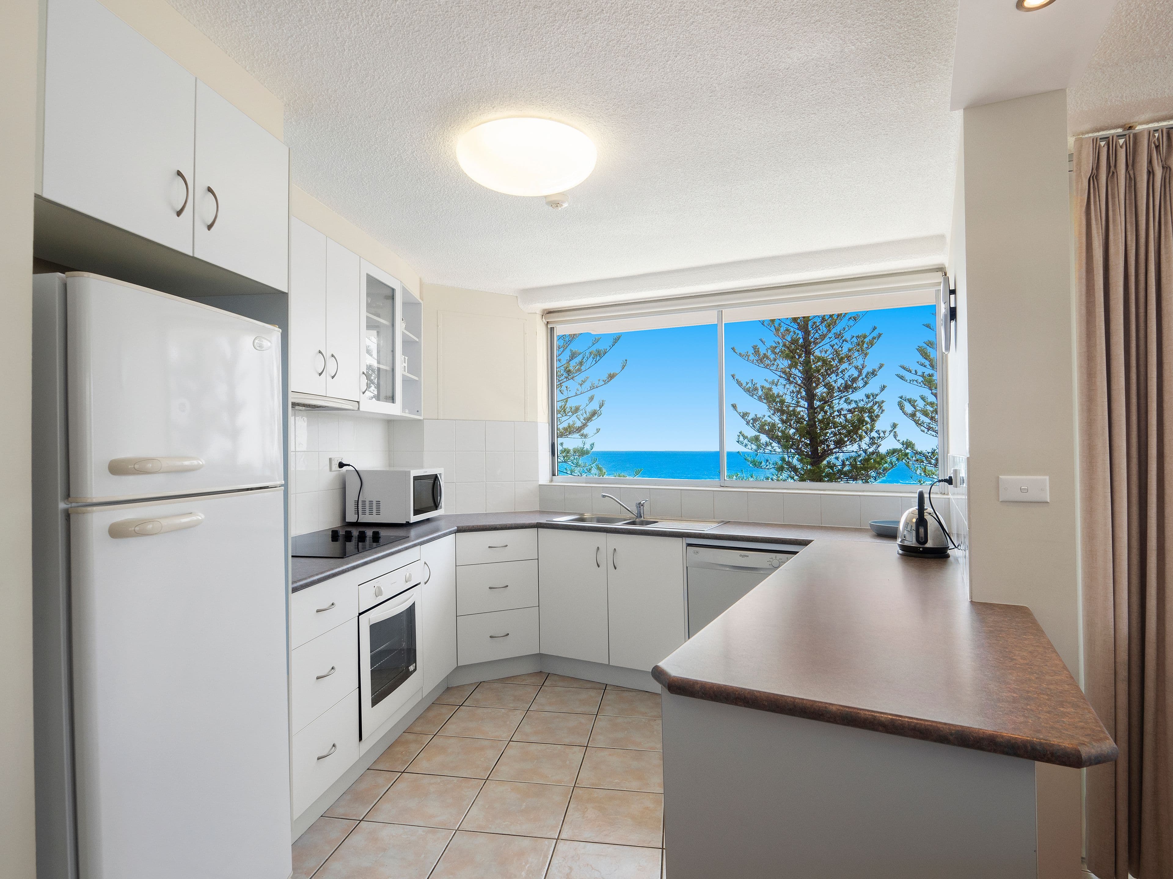 180 Marine Parade, RAINBOW BAY QLD 4225, Rainbow Bay - Thumbnail 8
