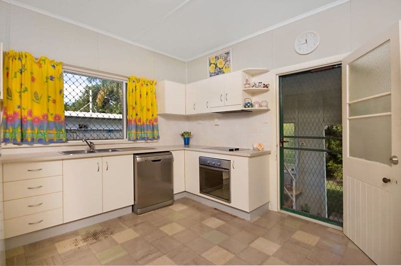 150 Francis Street, WEST END QLD 4810, West End - Thumbnail 3