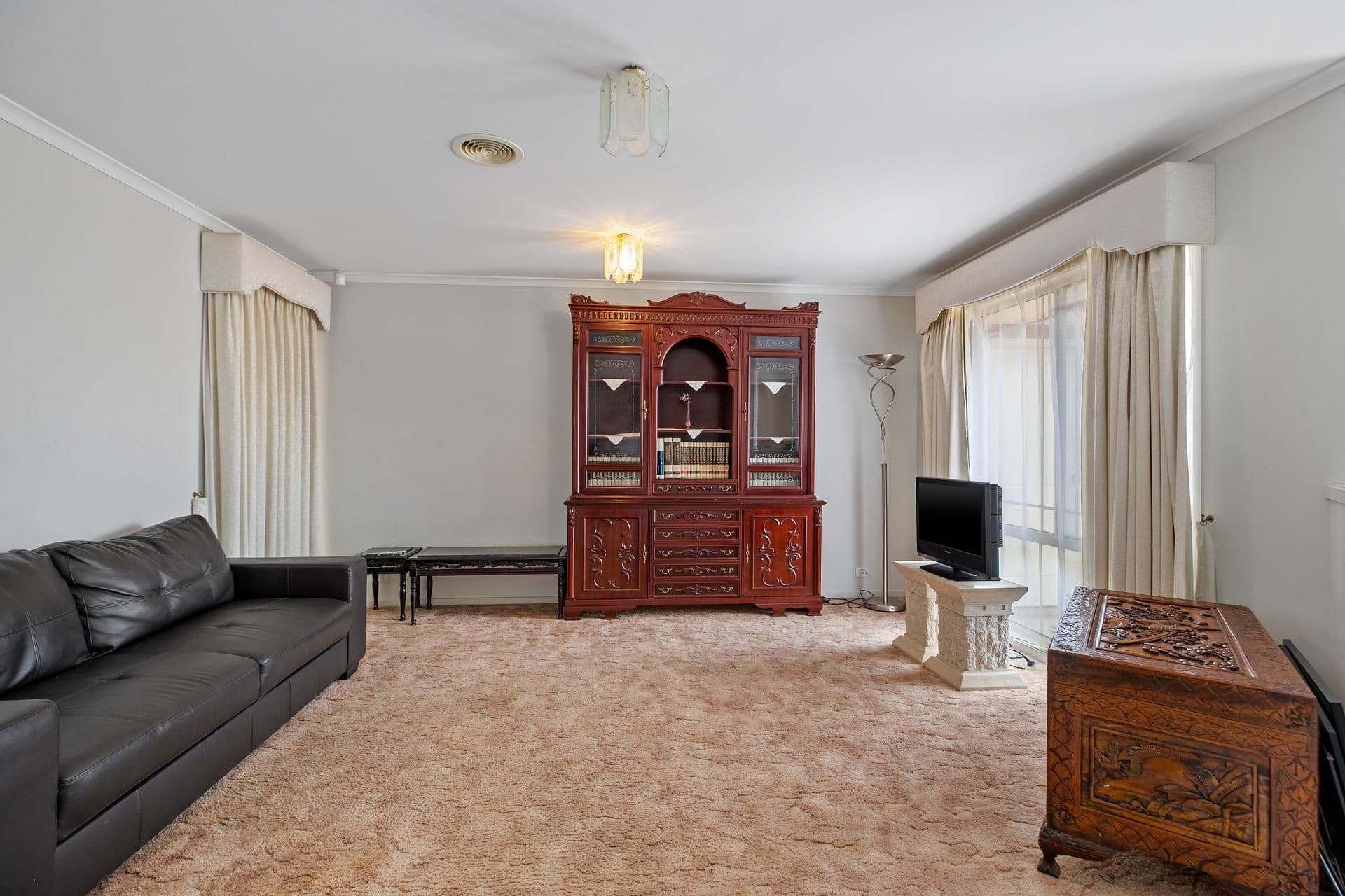 14 Waradgery Drive, Rowville VIC 3178, Rowville - Thumbnail 2