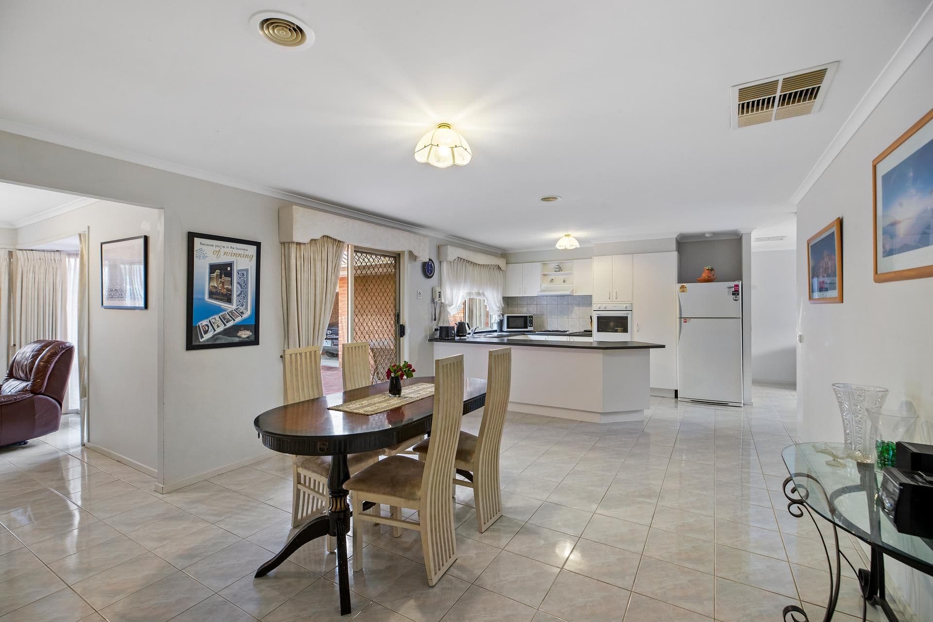 14 Waradgery Drive, Rowville VIC 3178, Rowville - Thumbnail 4