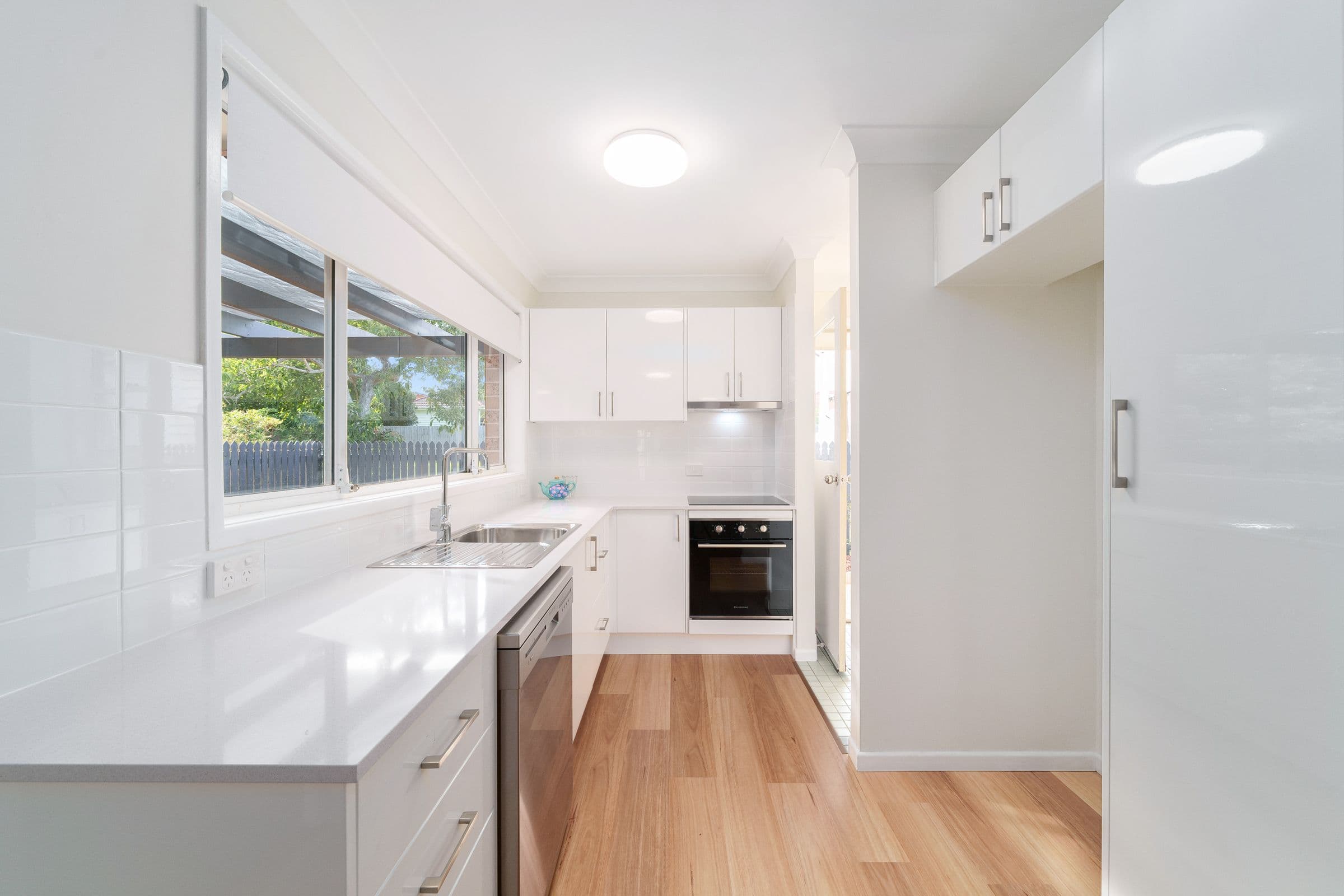24 Annie Street, Woody Point QLD 4019, Woody Point - Thumbnail 4