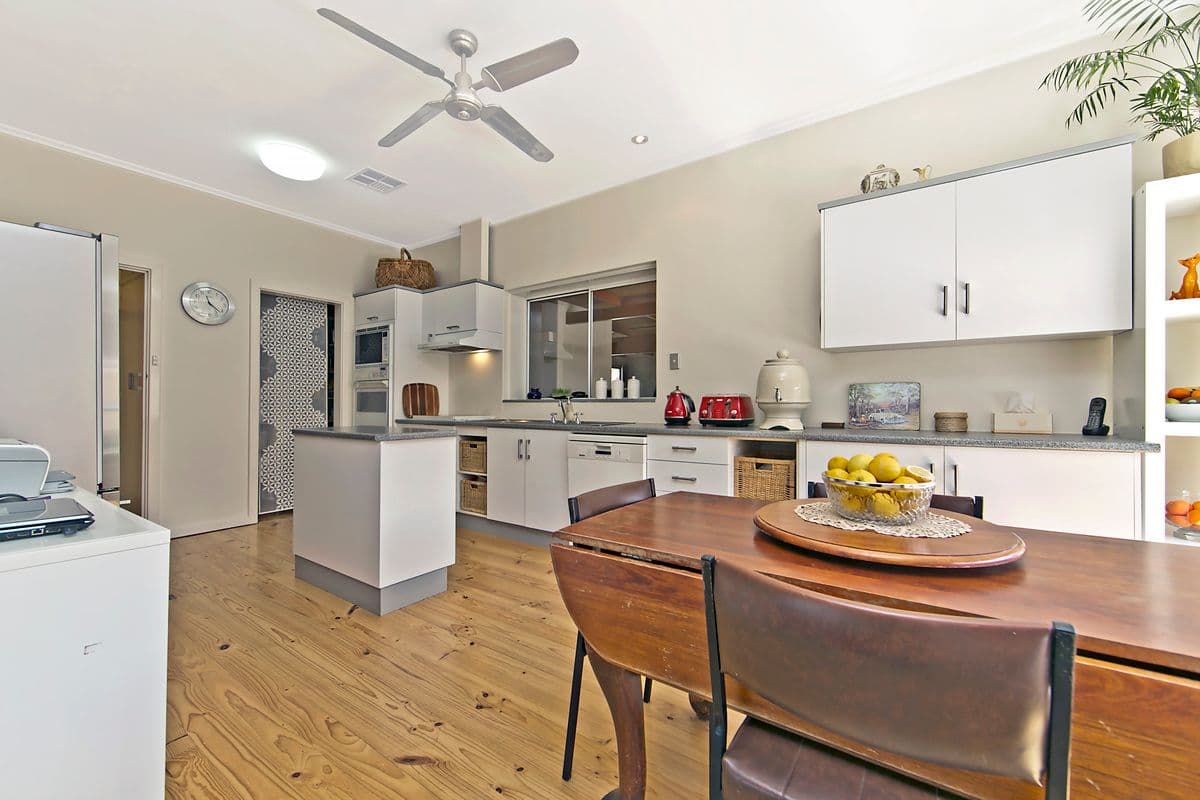 27 Fifth Street, NURIOOTPA SA 5355, Nuriootpa - Thumbnail 2