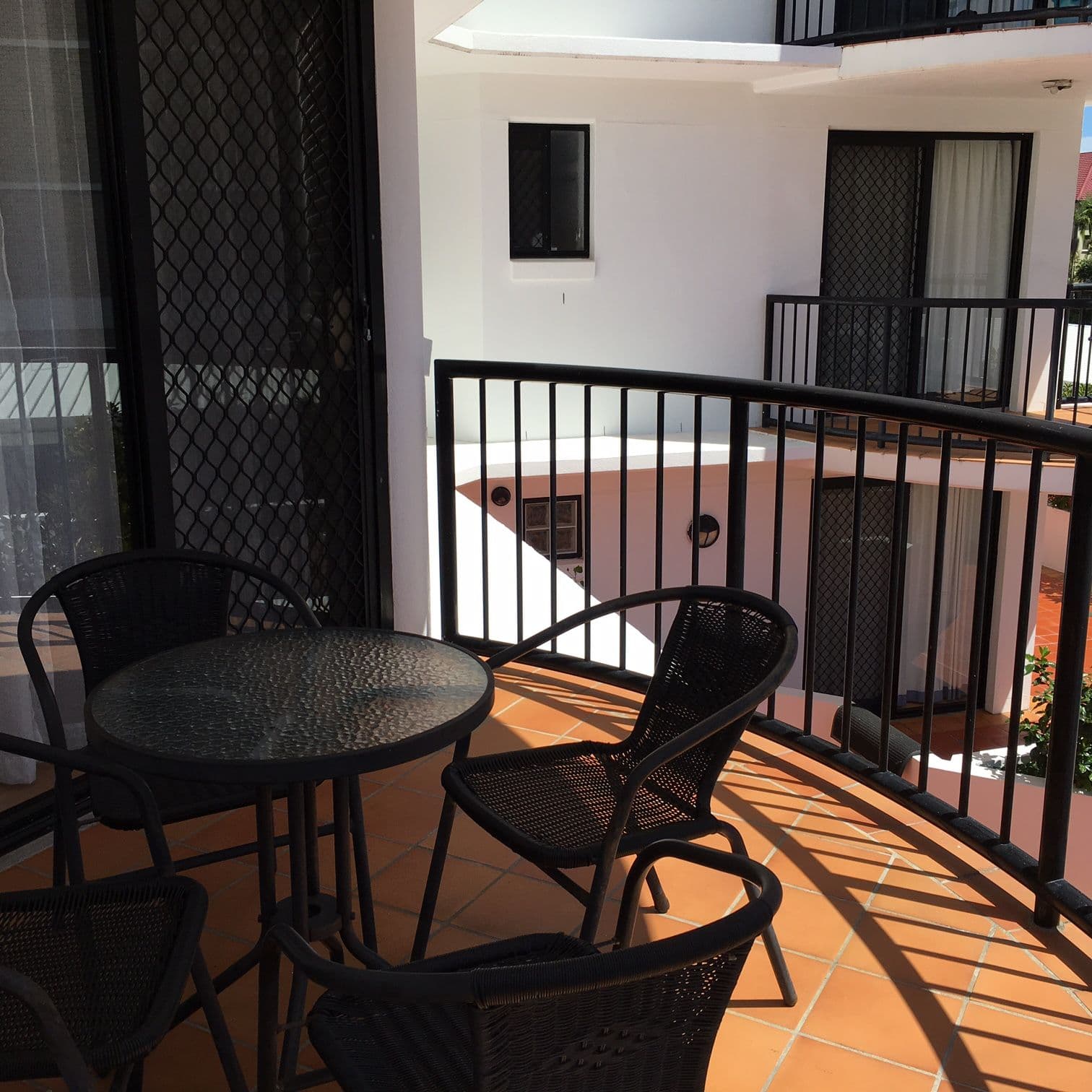 12 Paradise Place, Surfers Paradise QLD 4217, Surfers Paradise - Thumbnail 3