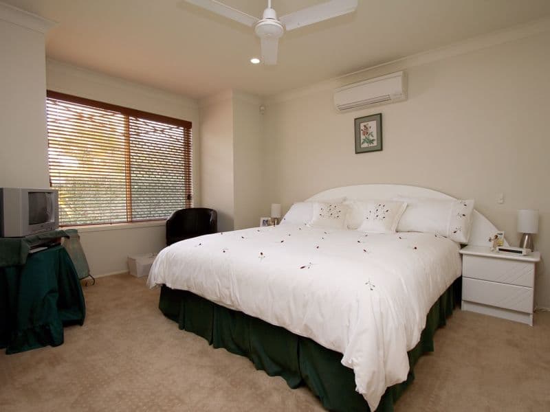 62 Sunflower Crescent, CALAMVALE QLD 4116, Calamvale - Thumbnail 4