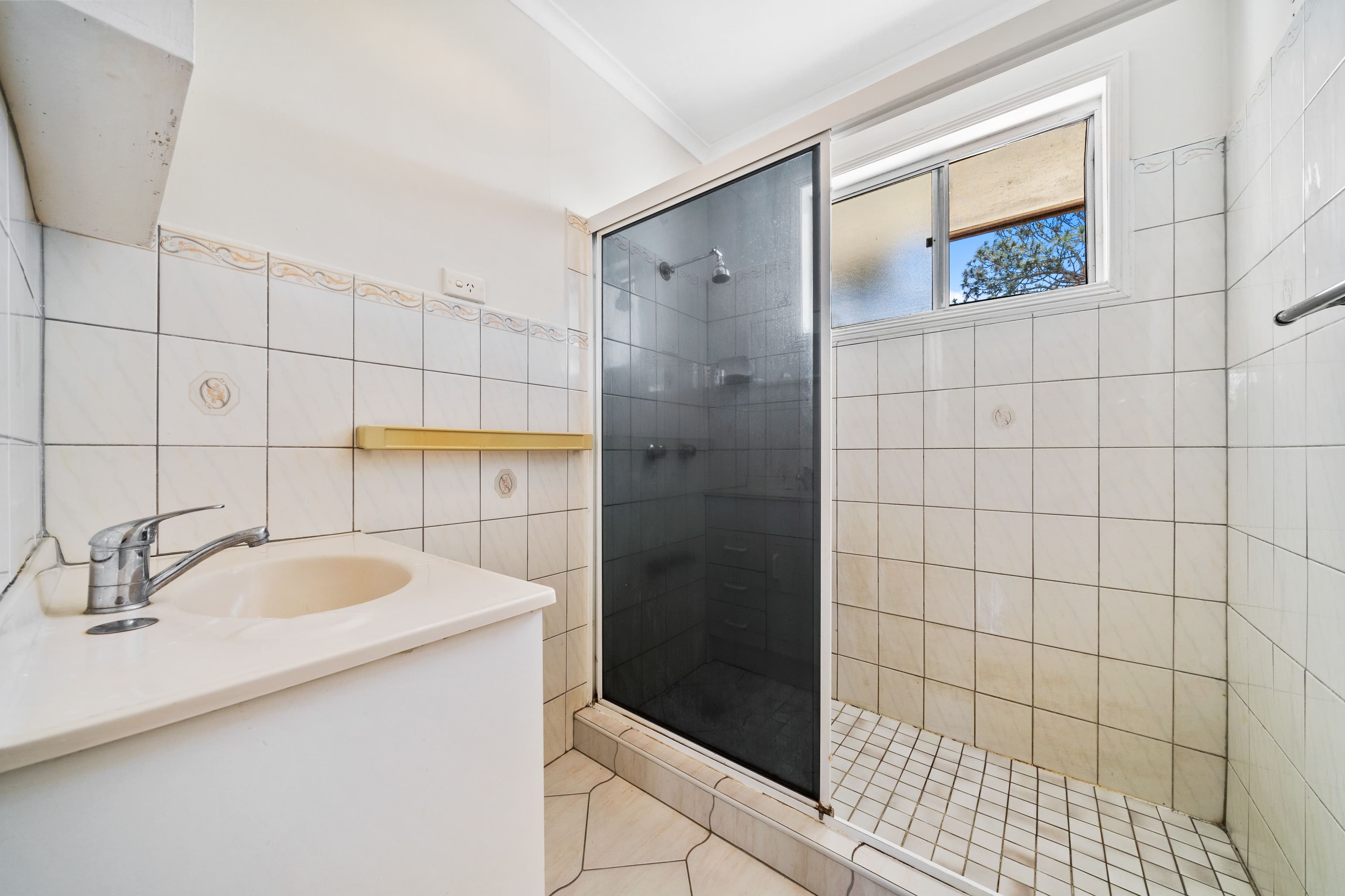 13 Beverley Street, Beenleigh QLD 4207, Beenleigh - Thumbnail 6